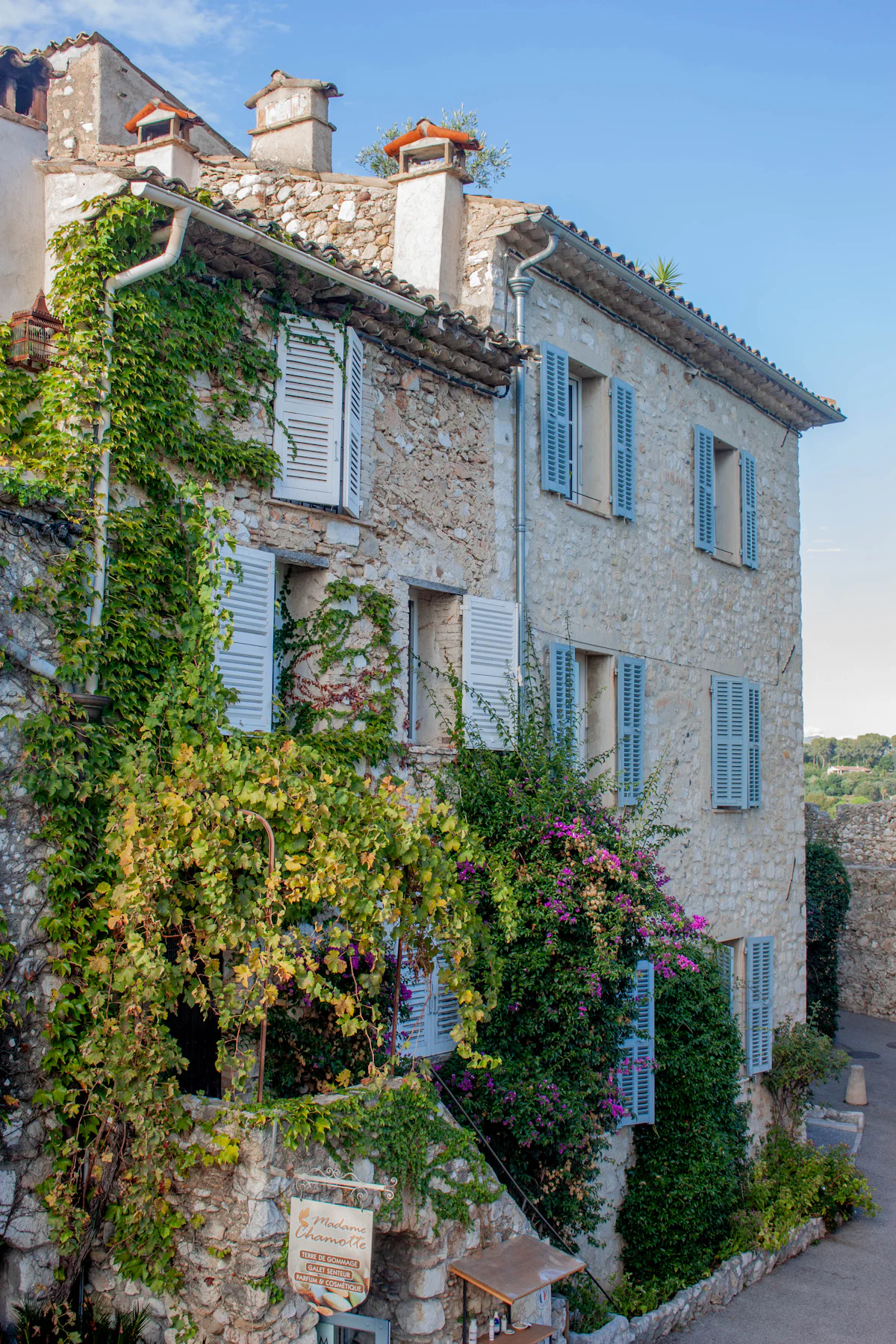 Lumineux appartement au cœur du vieil Antibes — Antibes, France, Provence