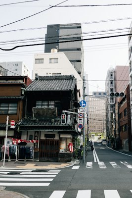 日本の街路と自転車