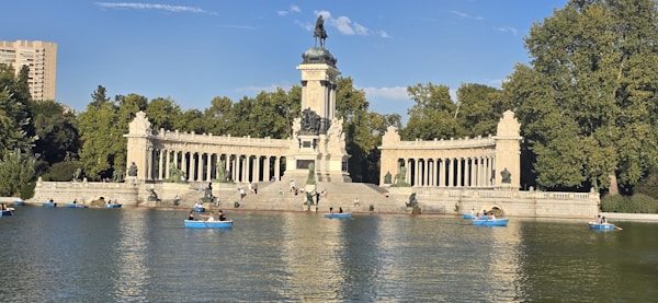 Retiro Park — Rowing Boats & Crystal Palace