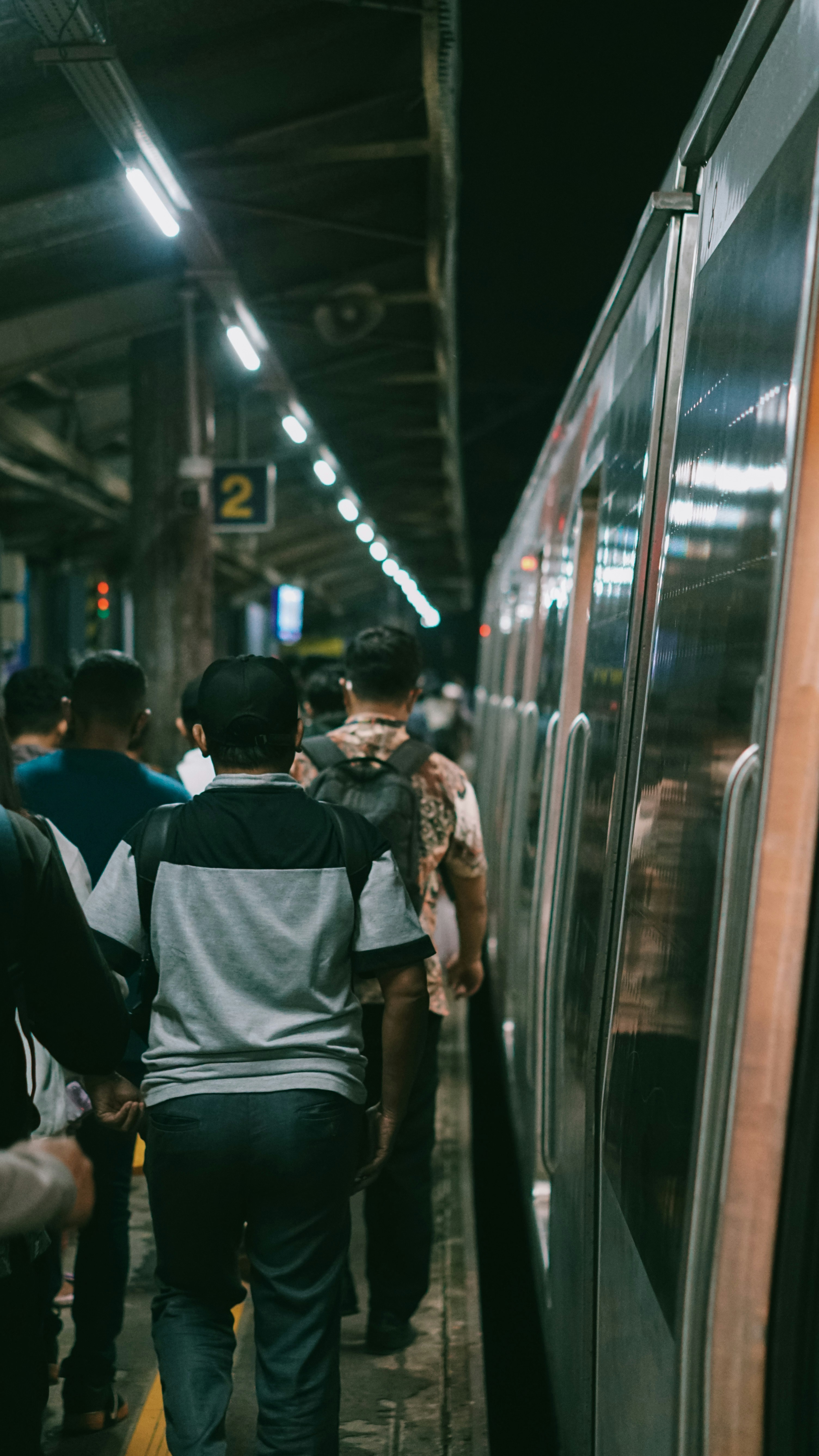 Top 10 One‑Euro Shop Finds for Urban Commuters (2026 Picks)