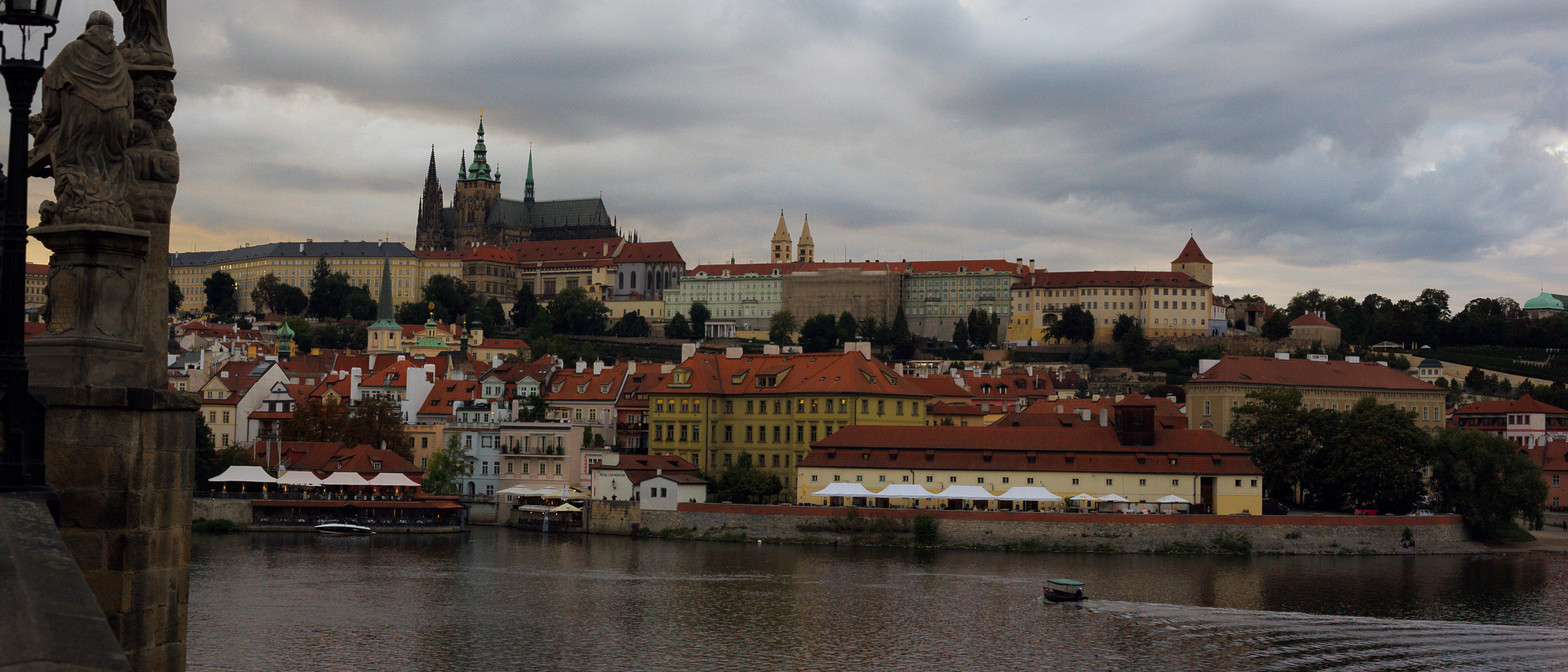 prague city bus tour