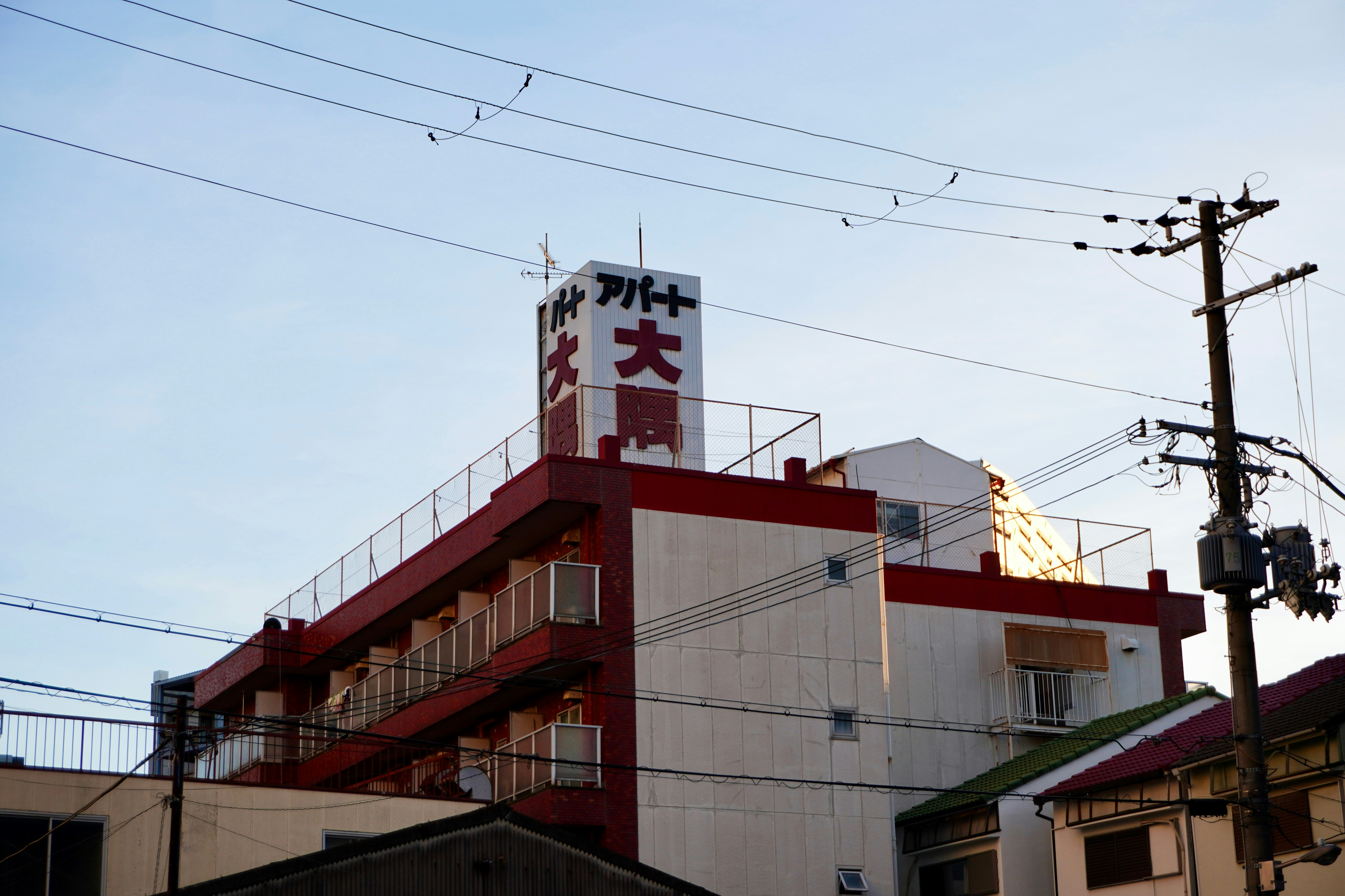 气电集团LNG加注新突破，香港锚地实现首次加注-中电数媒-数字电网新门户