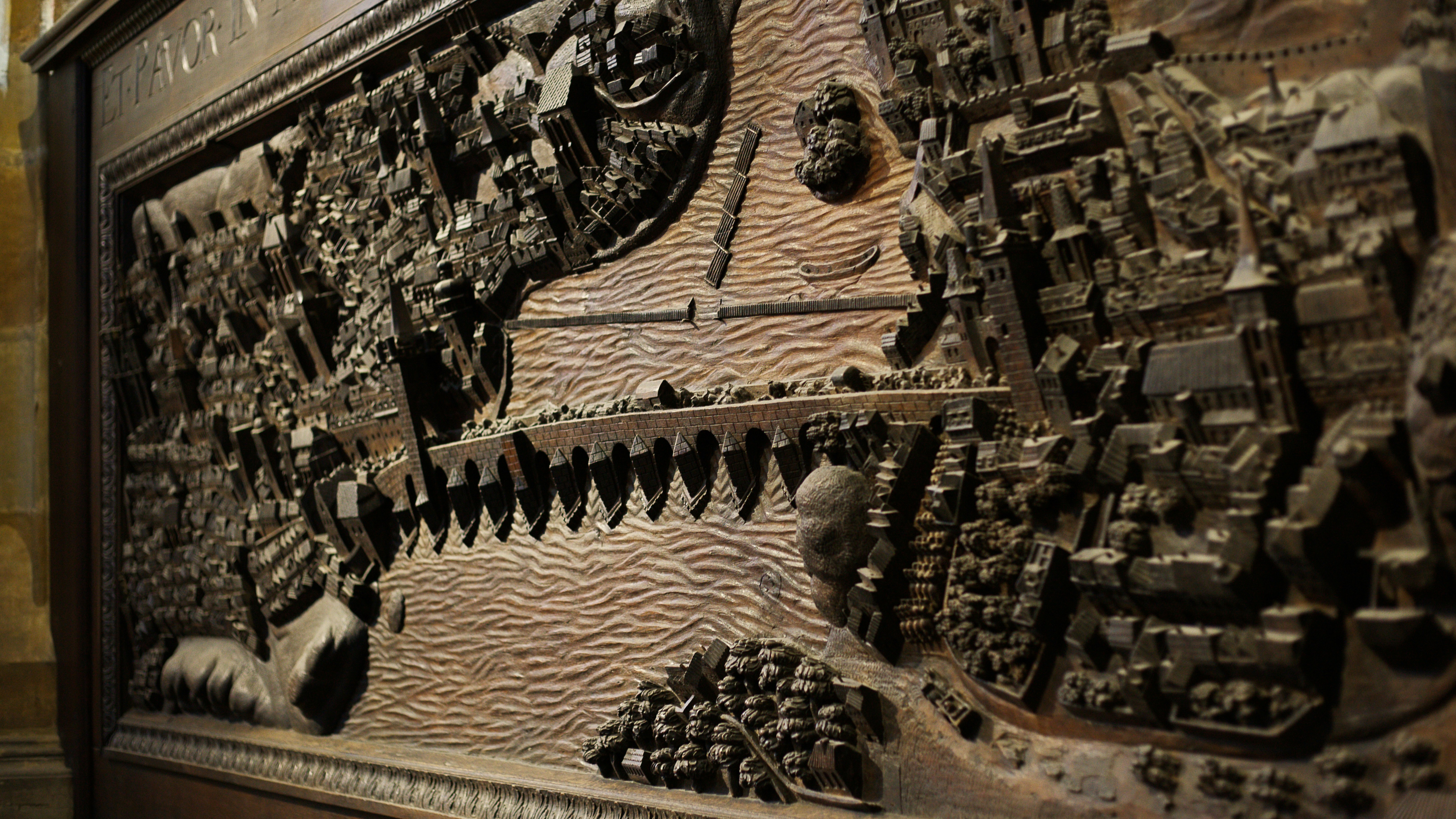 Menjelajahi Keajaiban Abad Pertengahan Yunani: Kota-Kota Bersejarah yang Wajib Dikunjungi