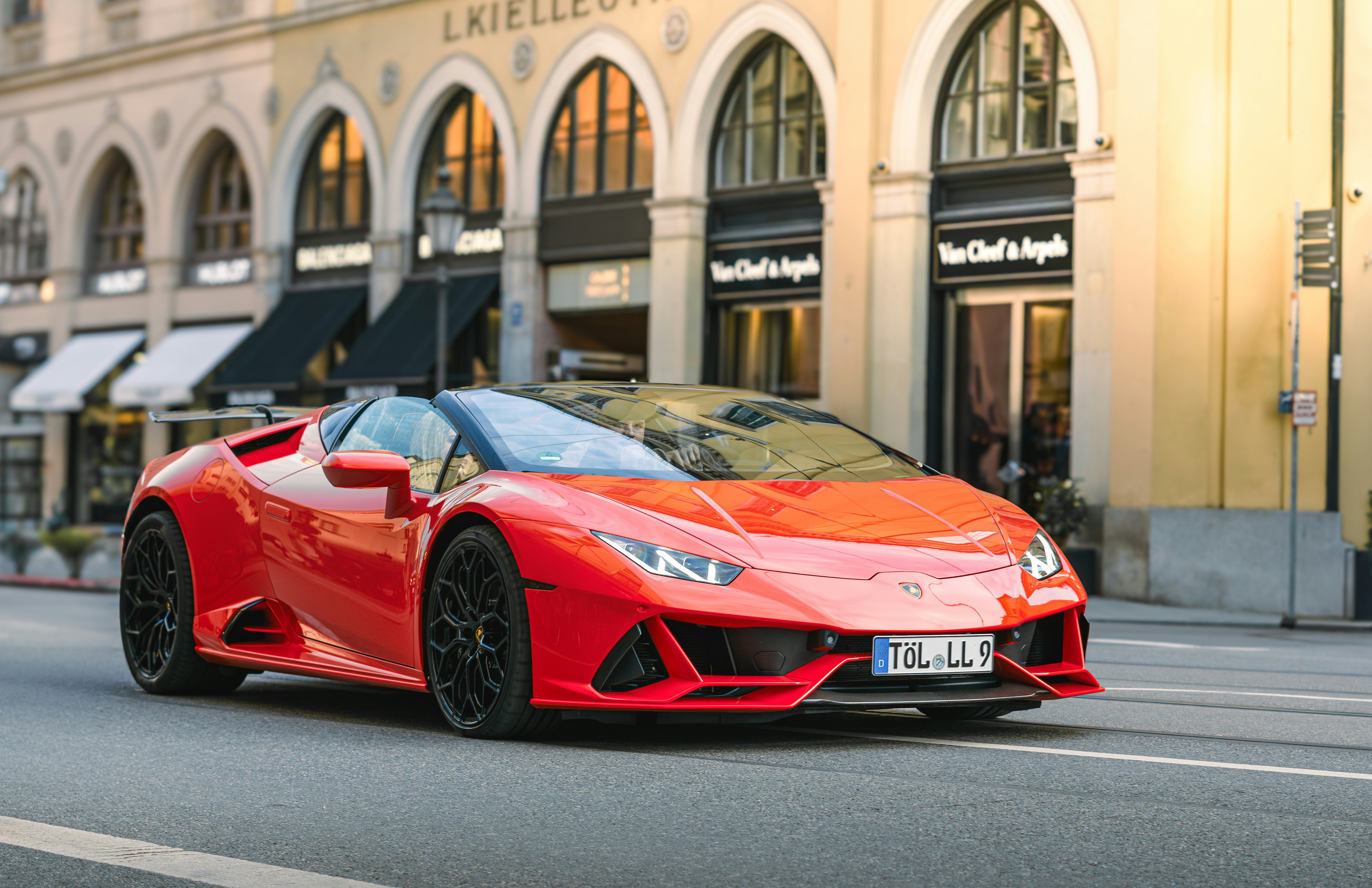 Photo by jonathan_rthg