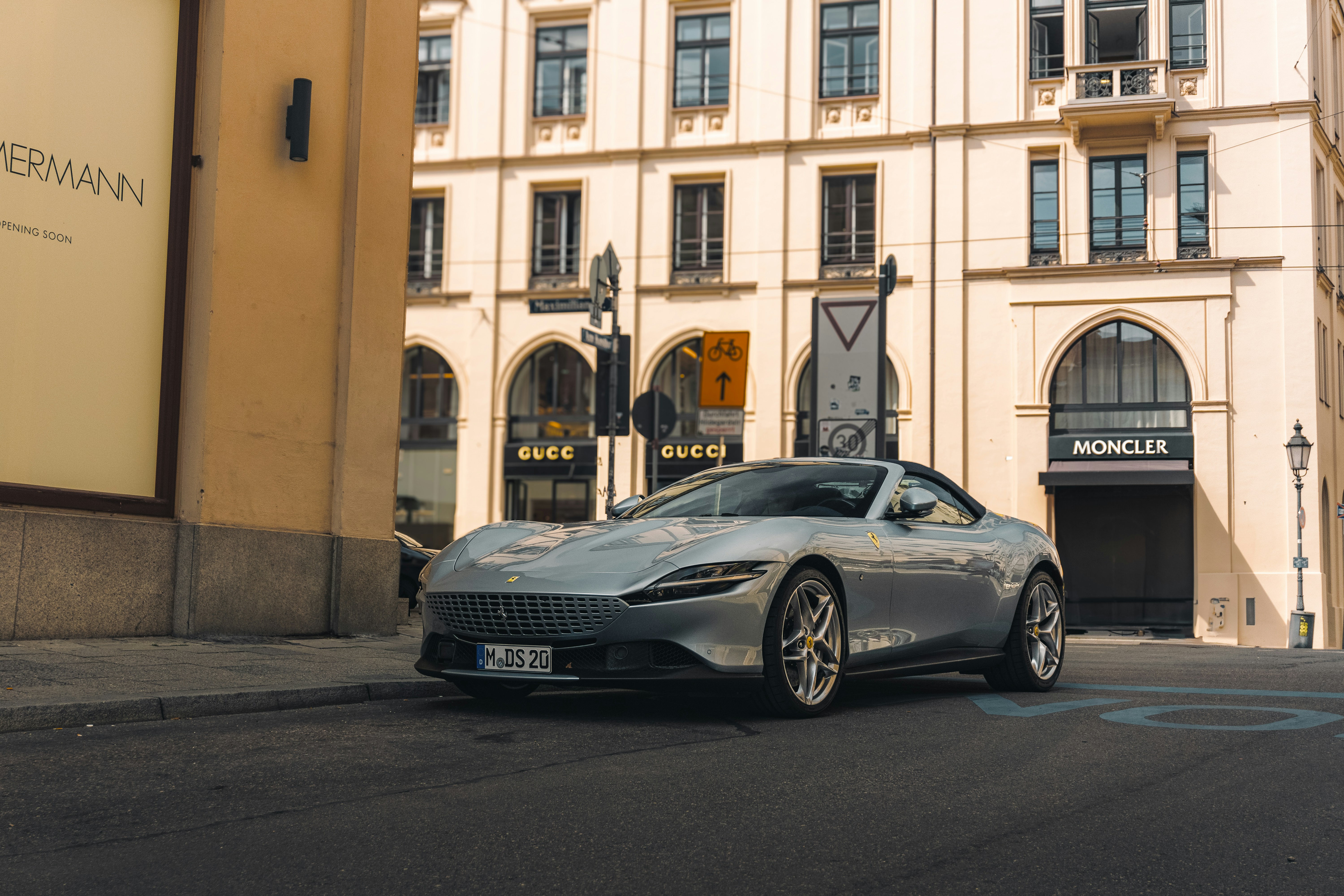 Photo by jonathan_rthg