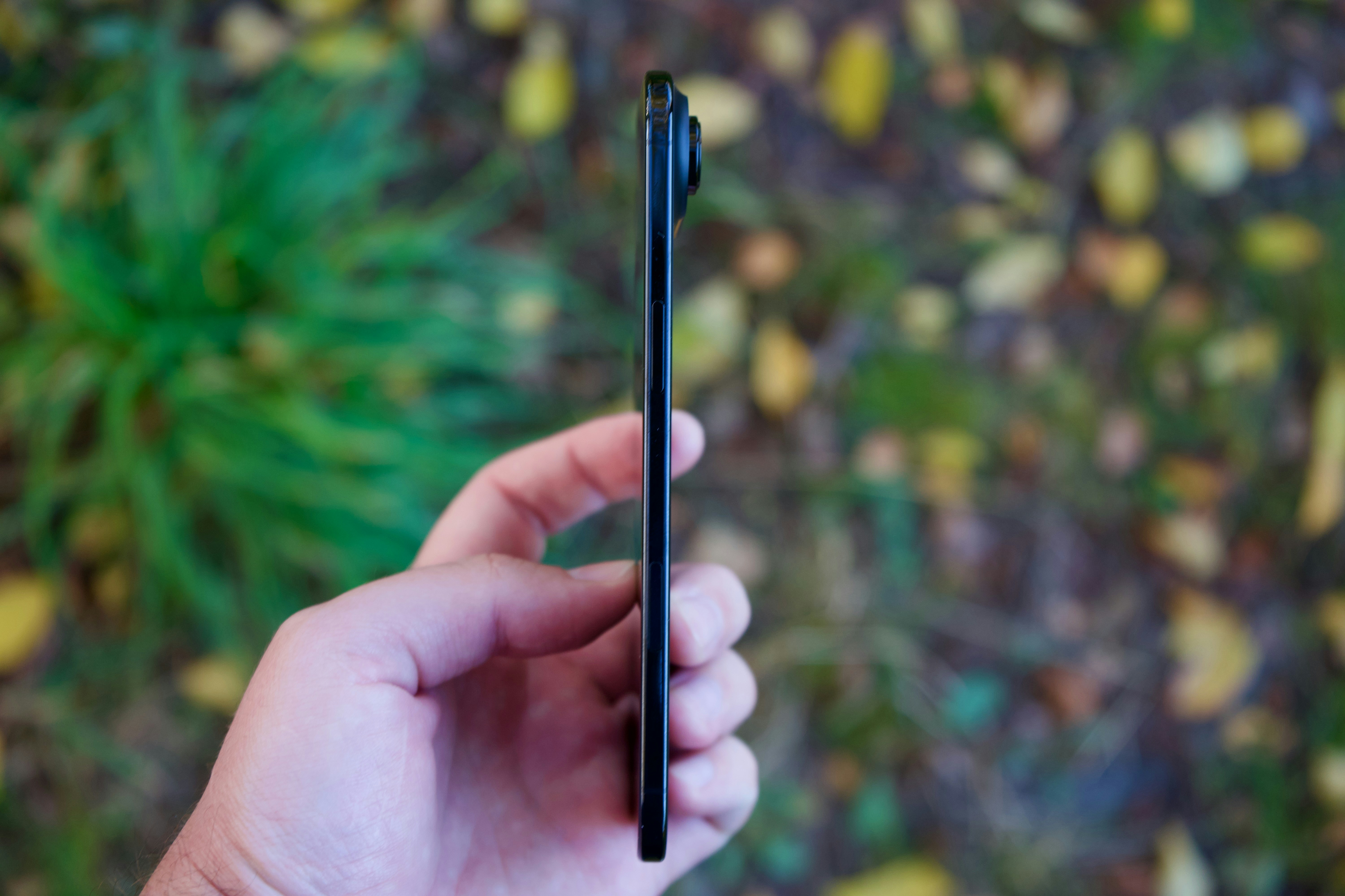 Black iPhone with messaging app