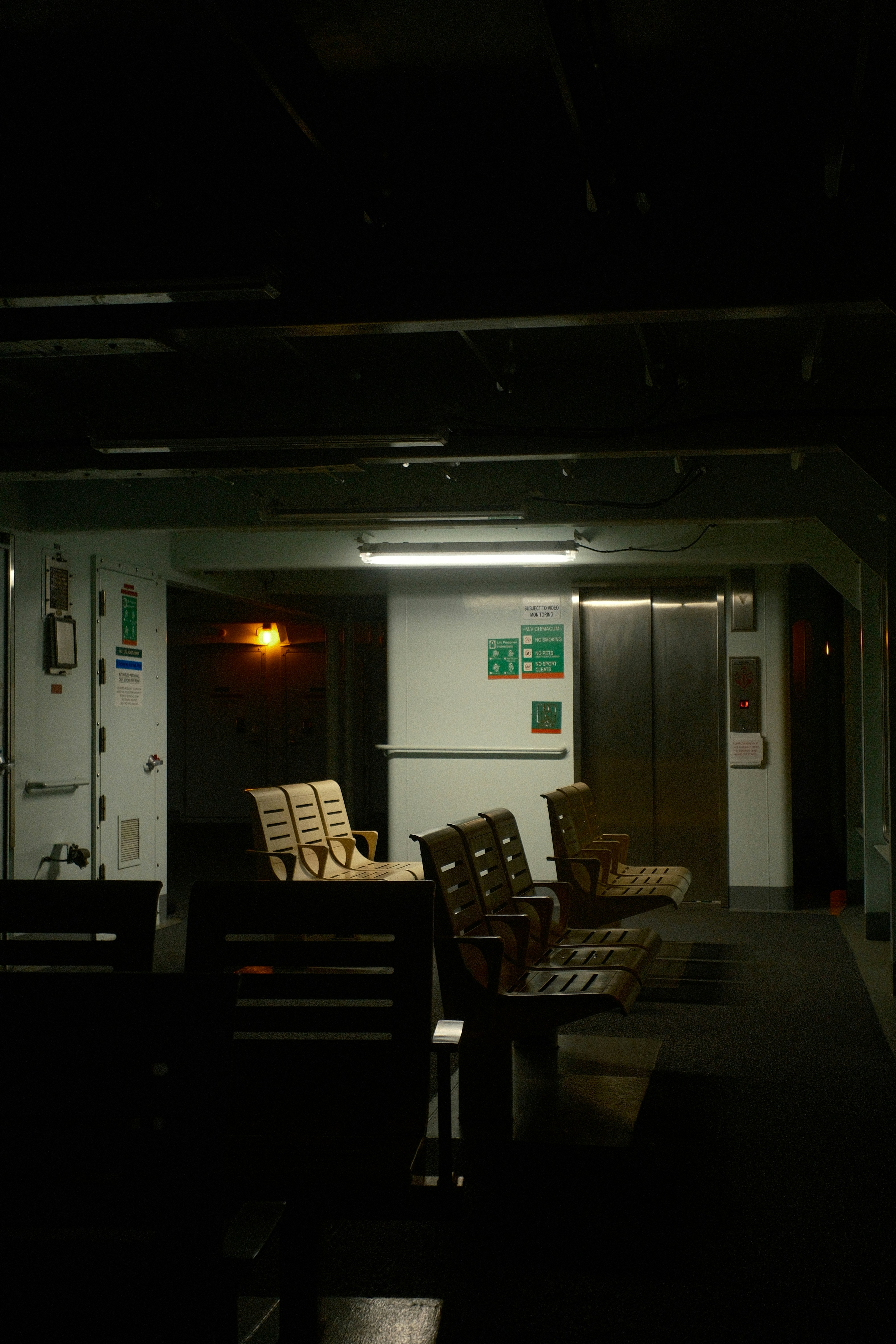 photo-1760080590420-fe3ac2155c95?w=2000&auto=format&fit=crop&q=60&ixlib=rb-4.1.0&ixid=M3wxMjA3fDB8MHxzZWFyY2h8Mnx8JUU2JTg4JUJGJUU5JTk3JUI0JTIwJUU1JTlGJUJBJUU1JTlDJUIwJTIwJUU1JTg5JThEJUU1JTkzJUE4fGVufDB8fDB8fHww