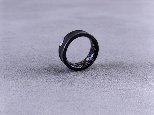 Wearables de Saúde Avançados 2026: Oura Ring 4, Whoop 5 e Apple Watch Ultra 3 — Qual Realmente Monitora sua Saúde?