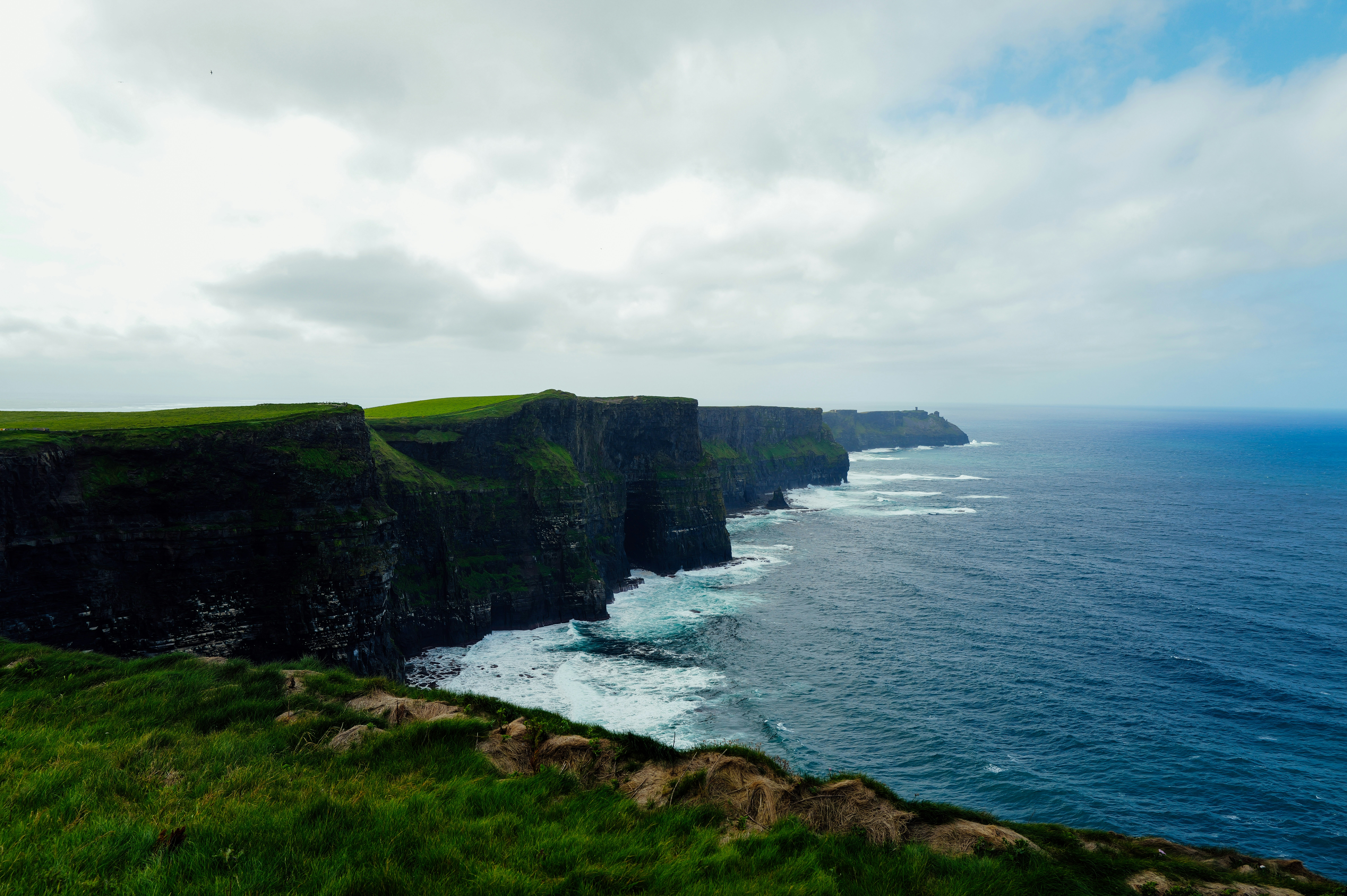 Photo by adrienolichon