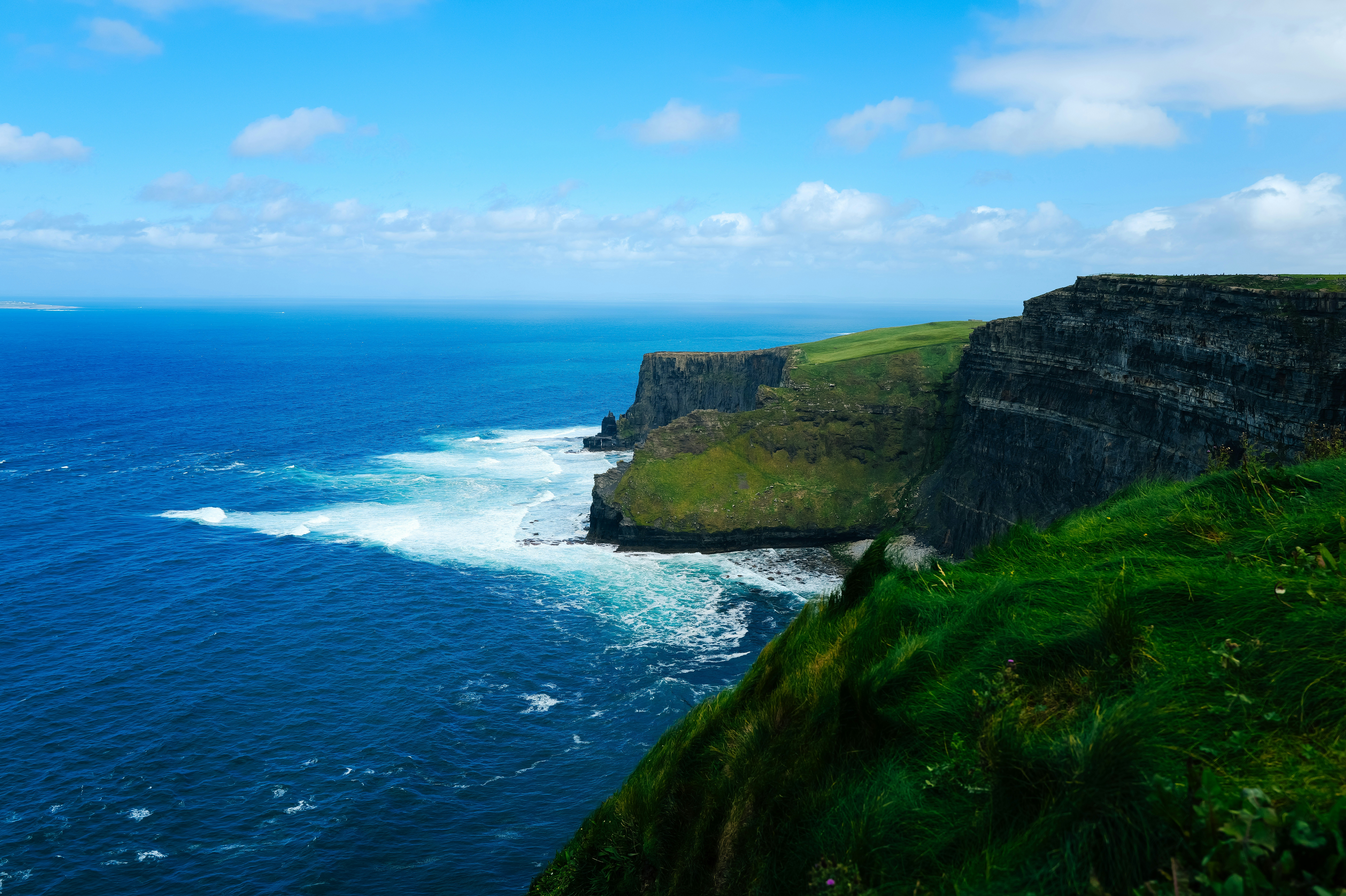 Photo by adrienolichon