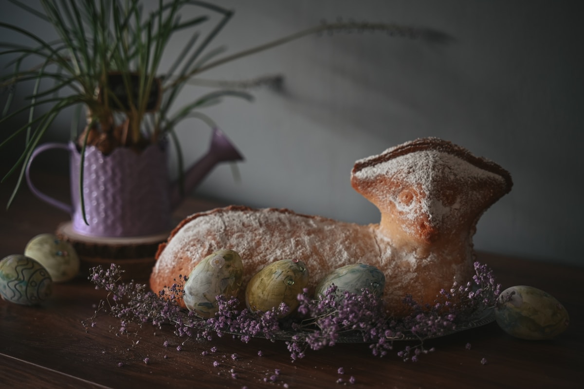 How Can You Make a Lamb Cake That Actually Looks Like a Lamb?