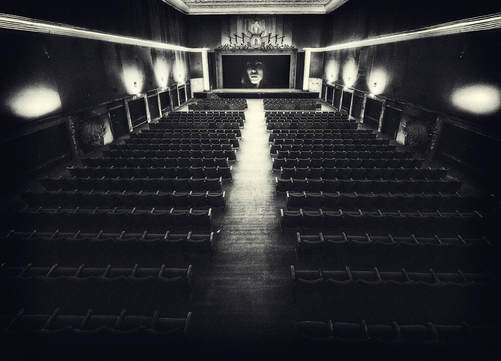 Auditorium light