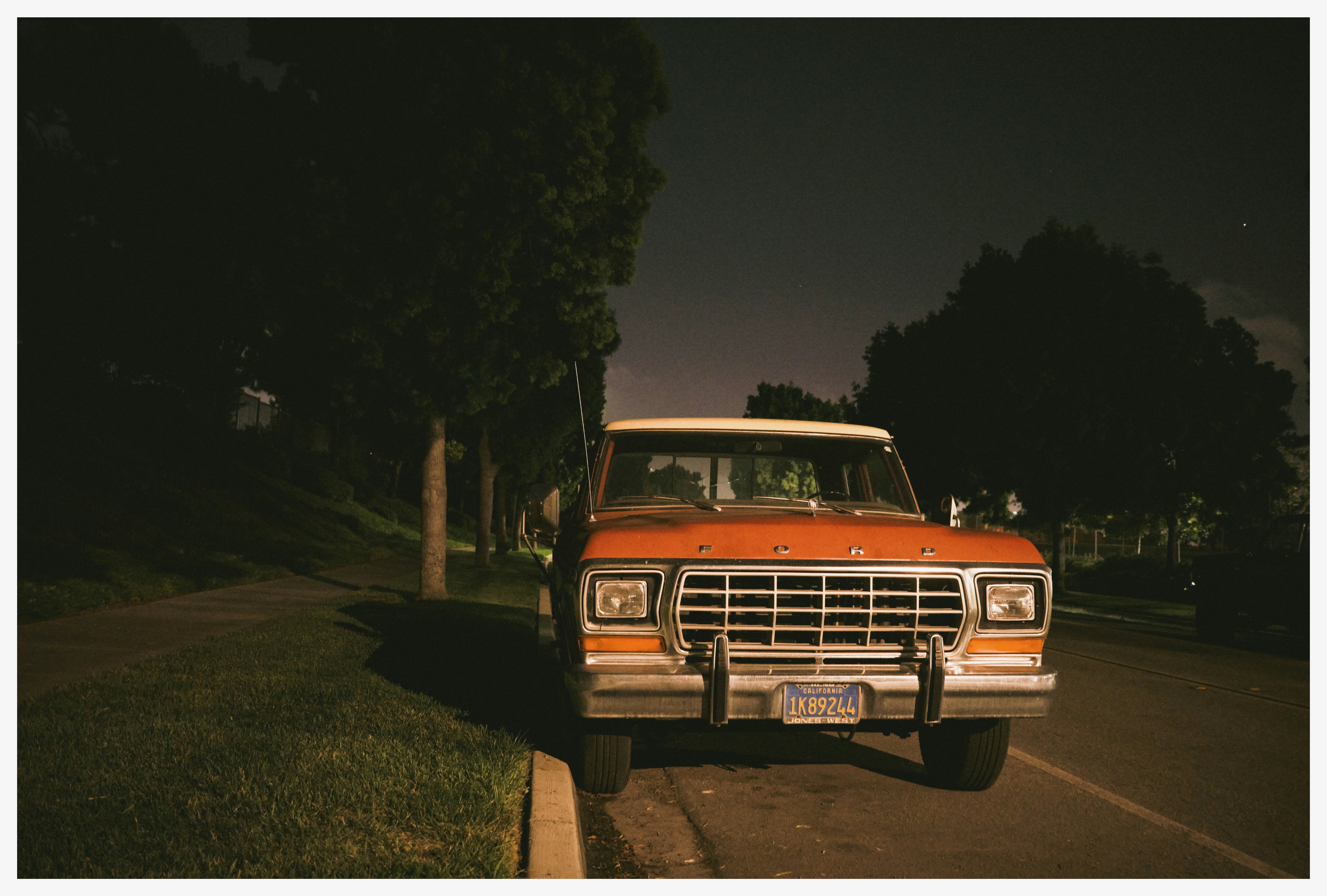 הובלת דירה בחיפה עם קרטונים ורהיטים