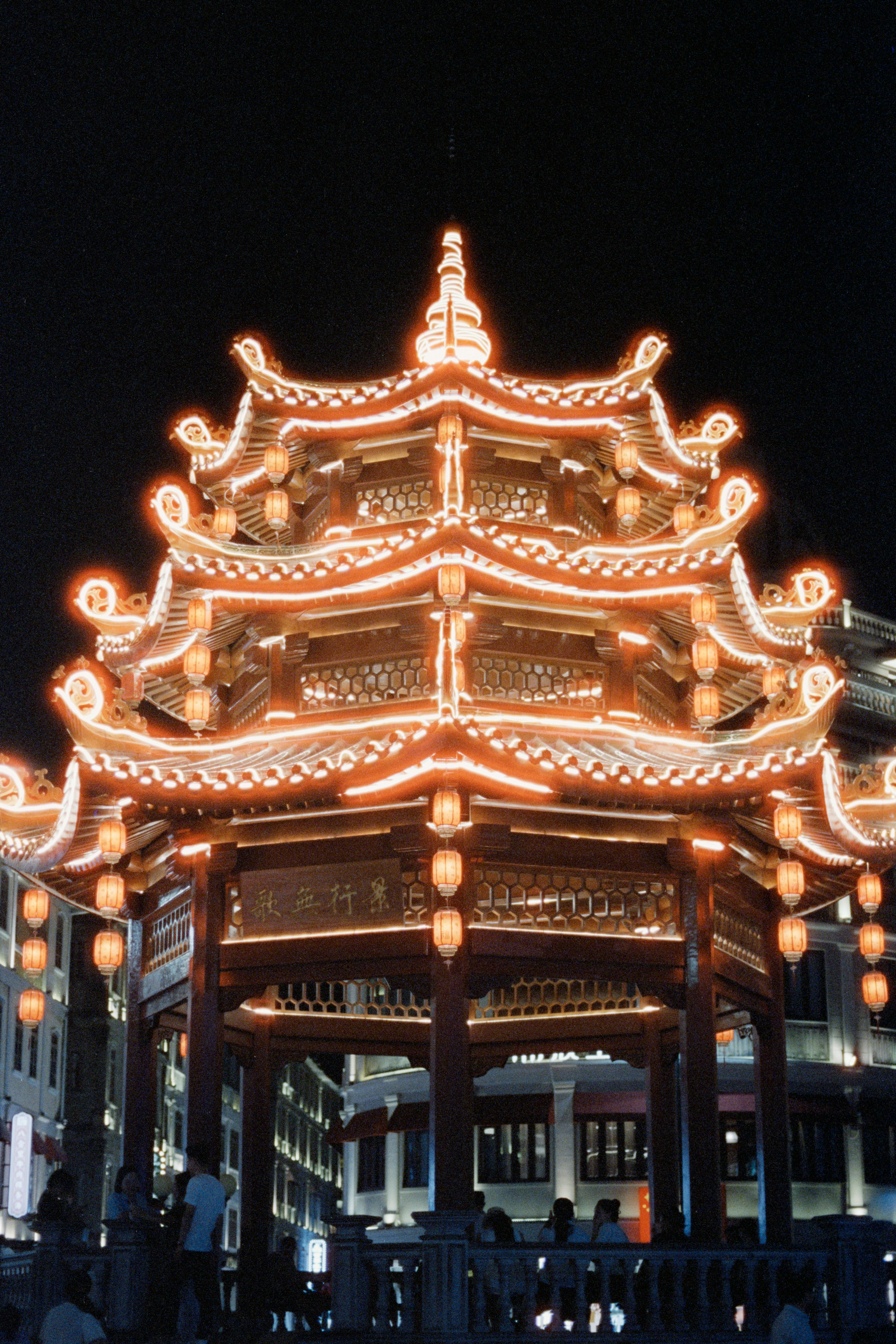 Photo by zhenyao_photo