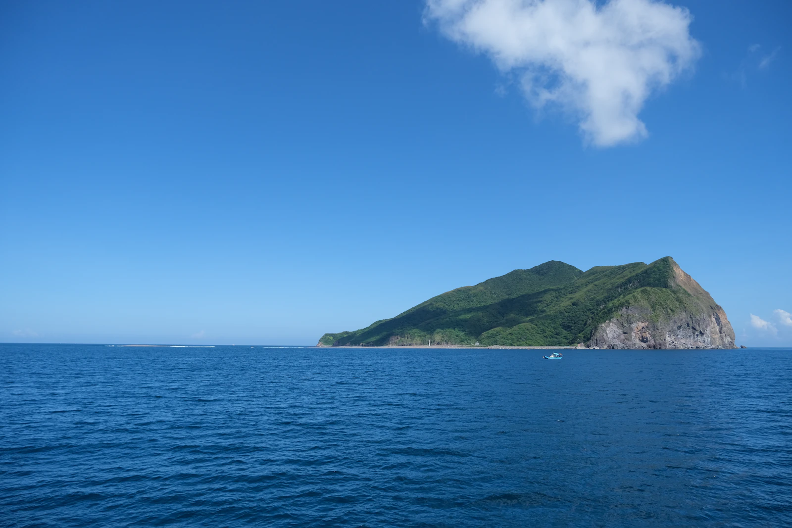 Therasia Resort Sea and Spa: A Michelin Constellation in the Aeolian Islands