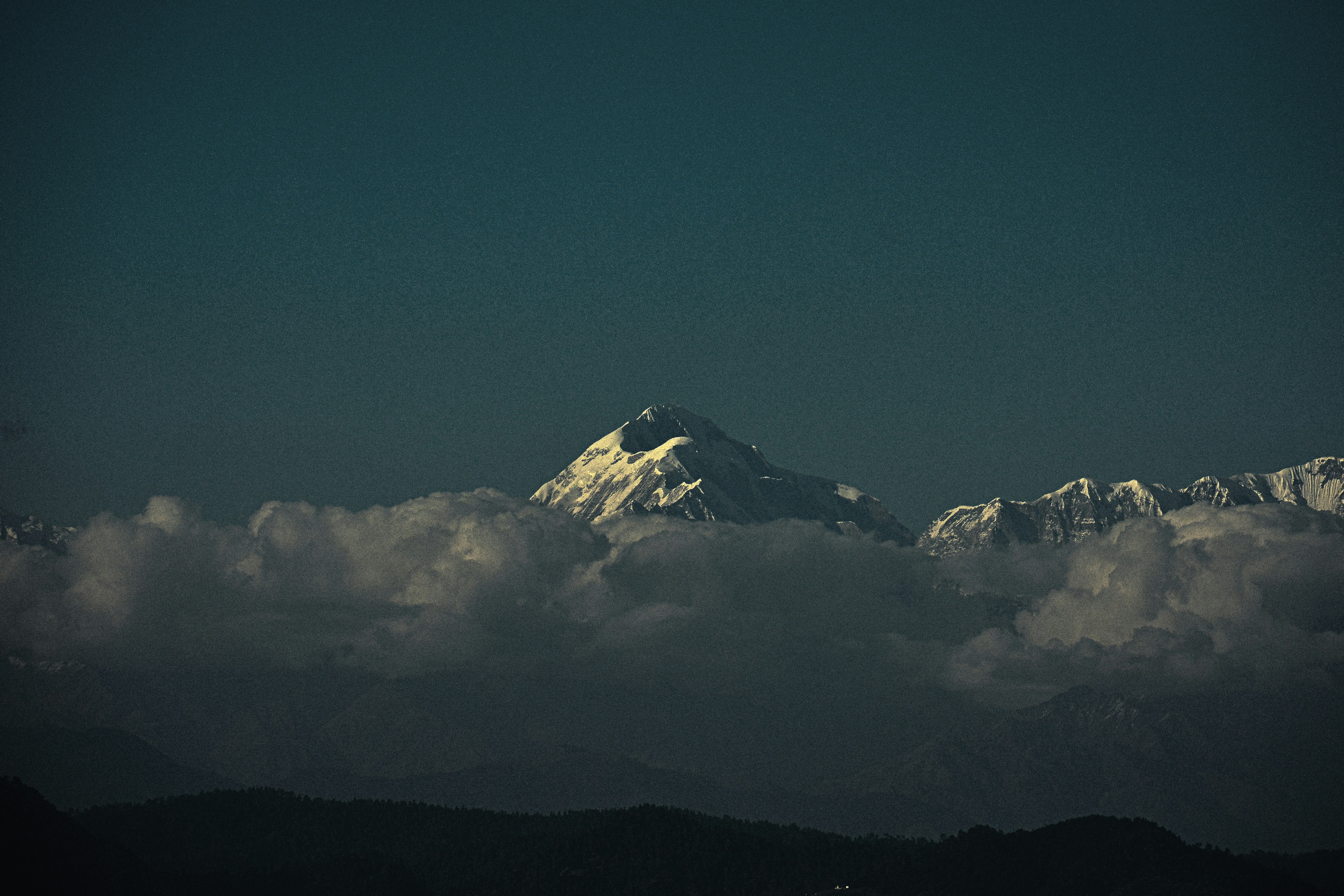 Photo by shadowframesin