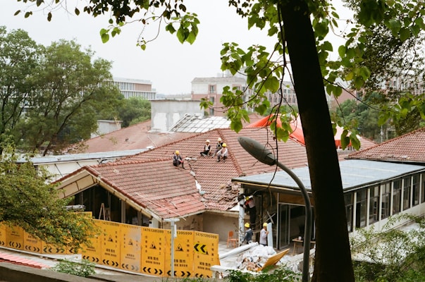 How to Hire a Roofing Contractor: A Complete Homeowner's Guide