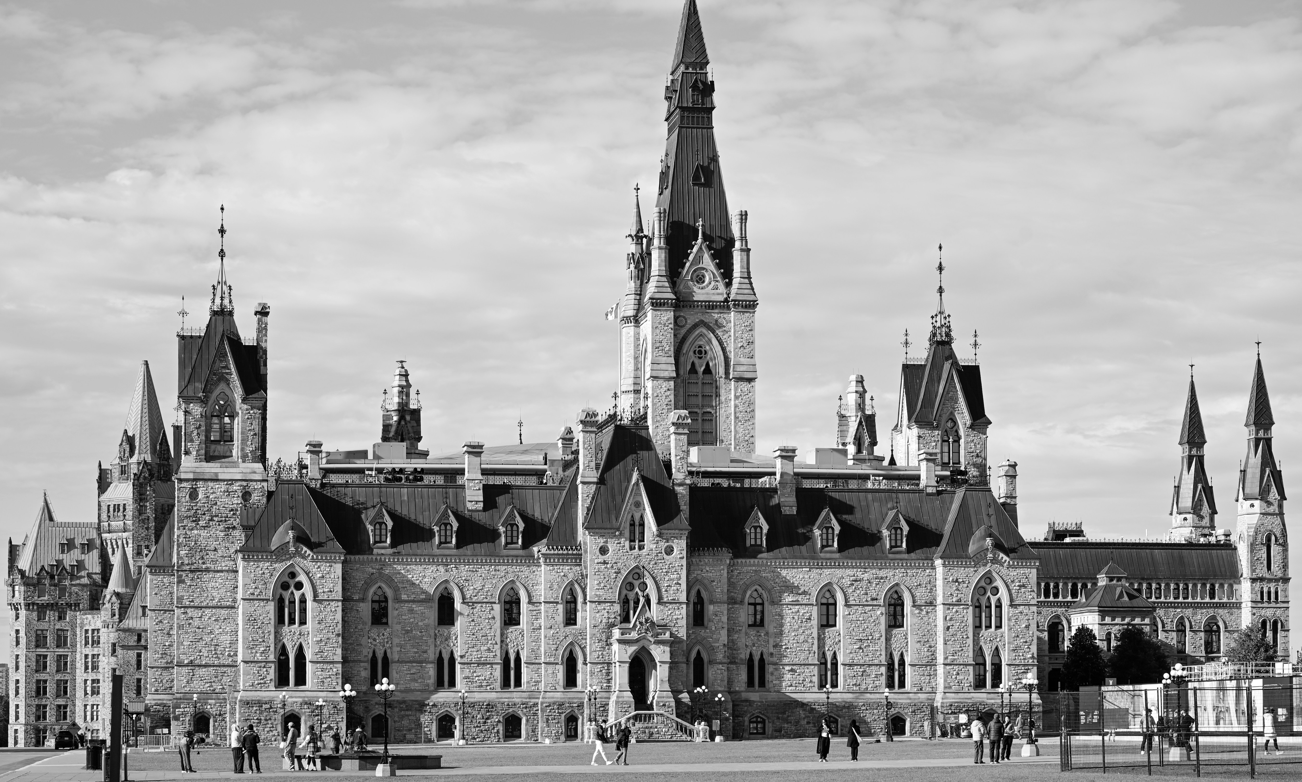 Canada's immigration levels plan 2026–2028 — what 380,000 PR a year actually means for applicants