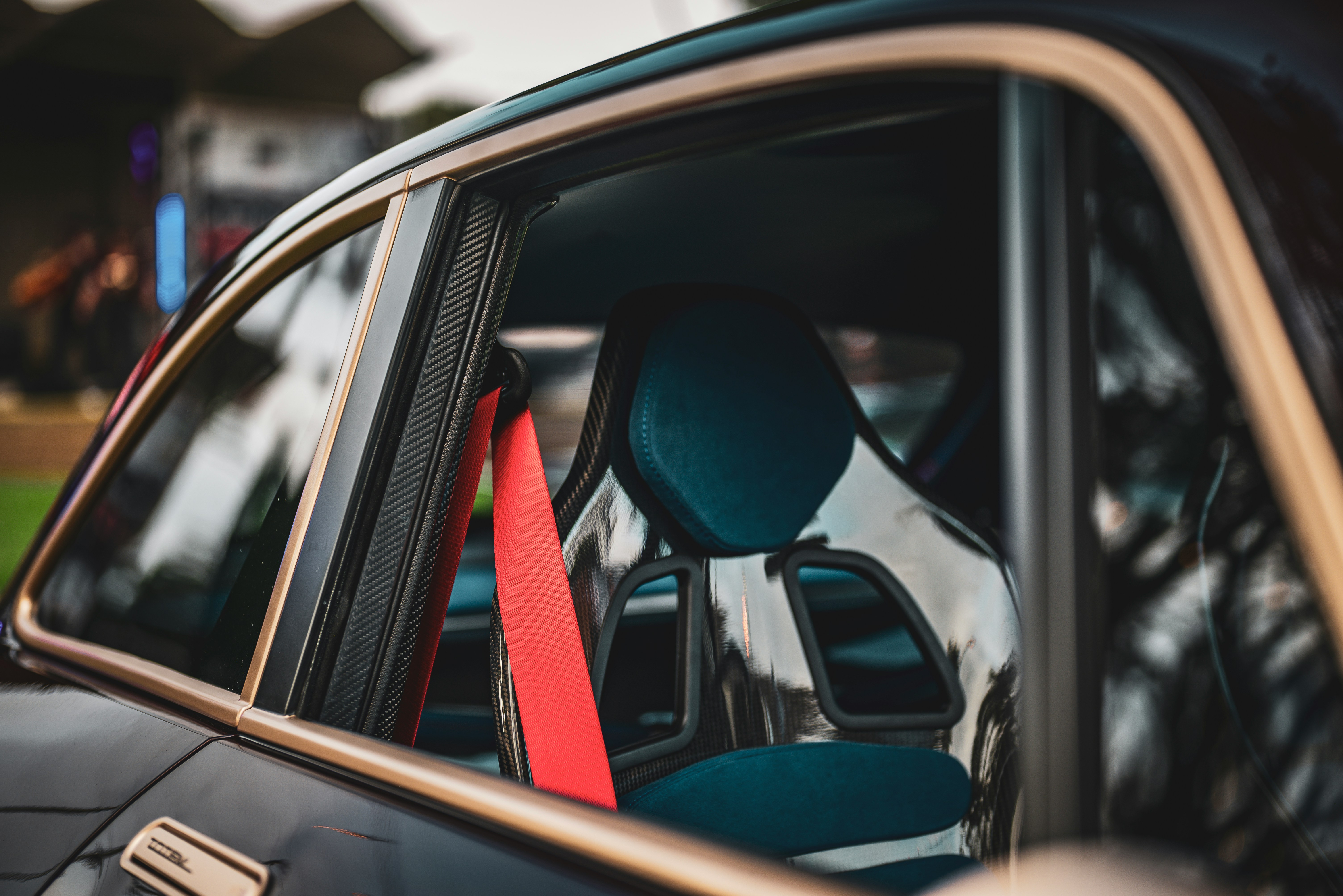 Aftermarket Upgrades vs. Your Body: Do Premium Steering Wheels and Racing Seats Actually Change the Game?