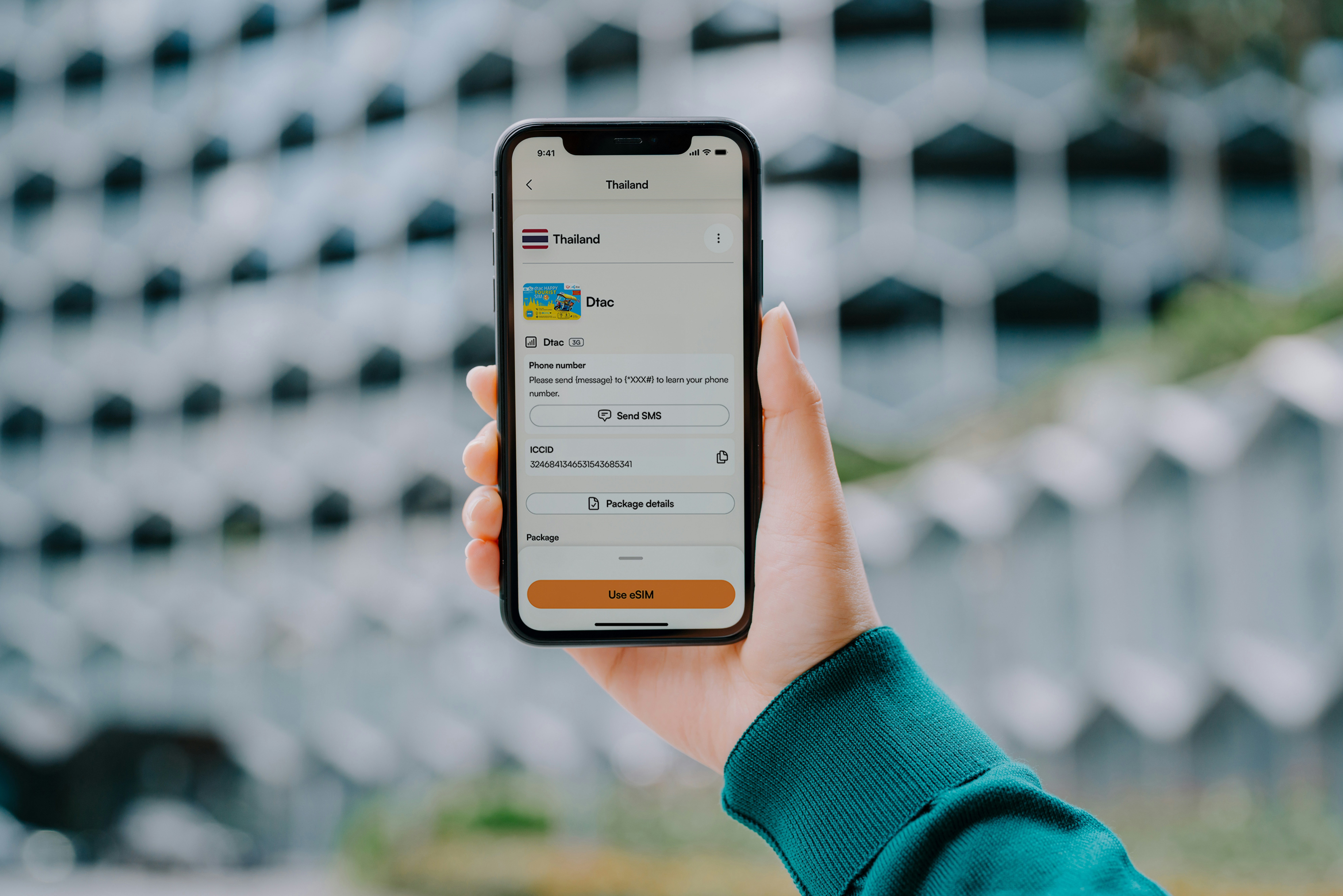 Advanced Strategies: Alternative Data and Privacy-Preserving Signals to Strengthen Thin Credit Files in 2026
