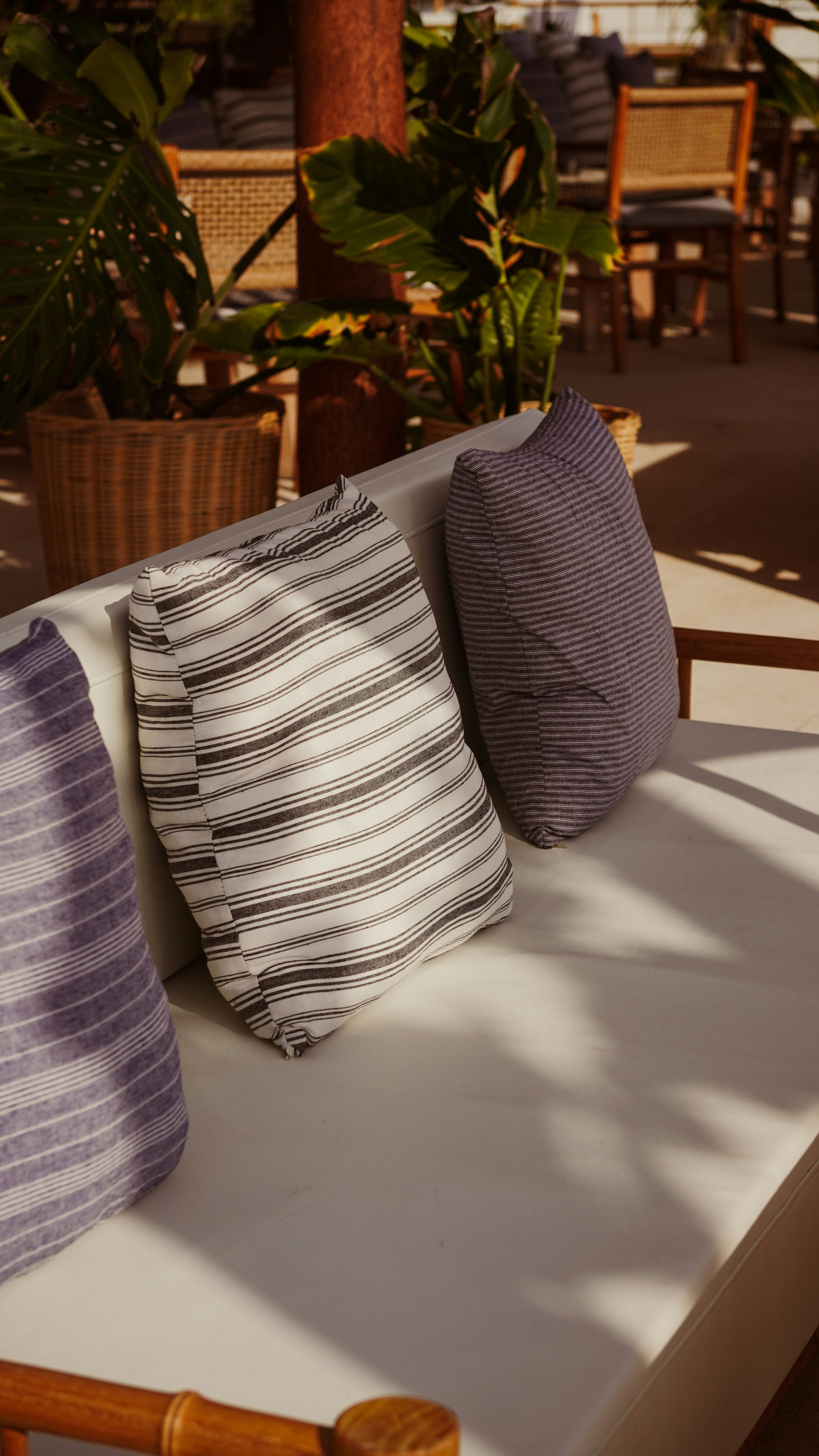 rustic balcony pillows, wallpaper, Rustic Throw Pillows: Style Your Balcony 4
