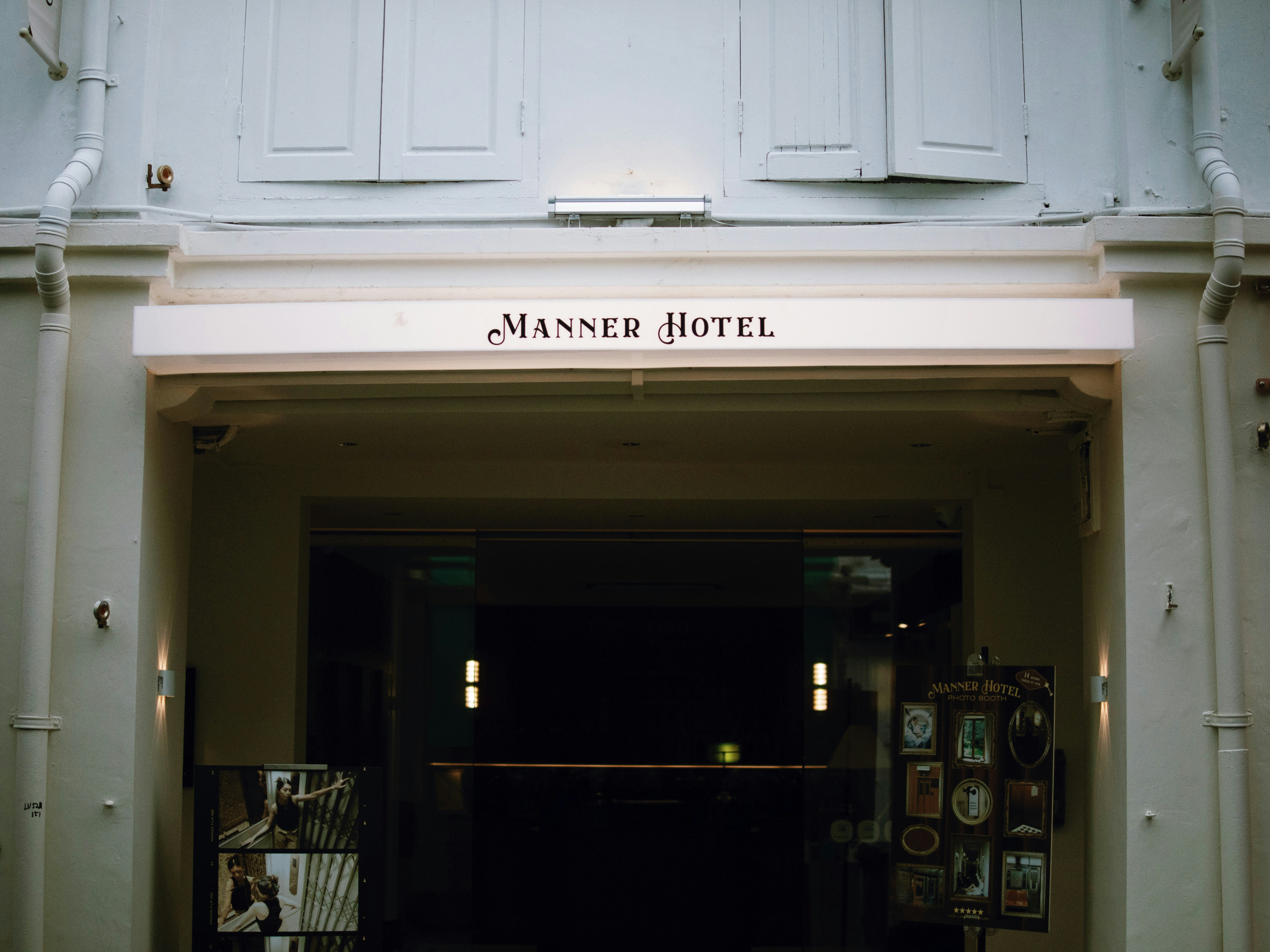 Entrance to the manner hotel with awning