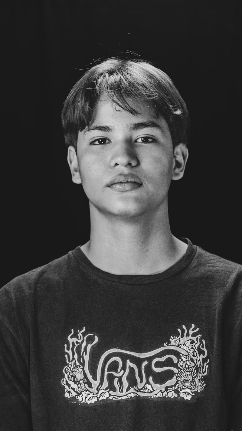 Trail Logo Tee - graphic logo t-shirt