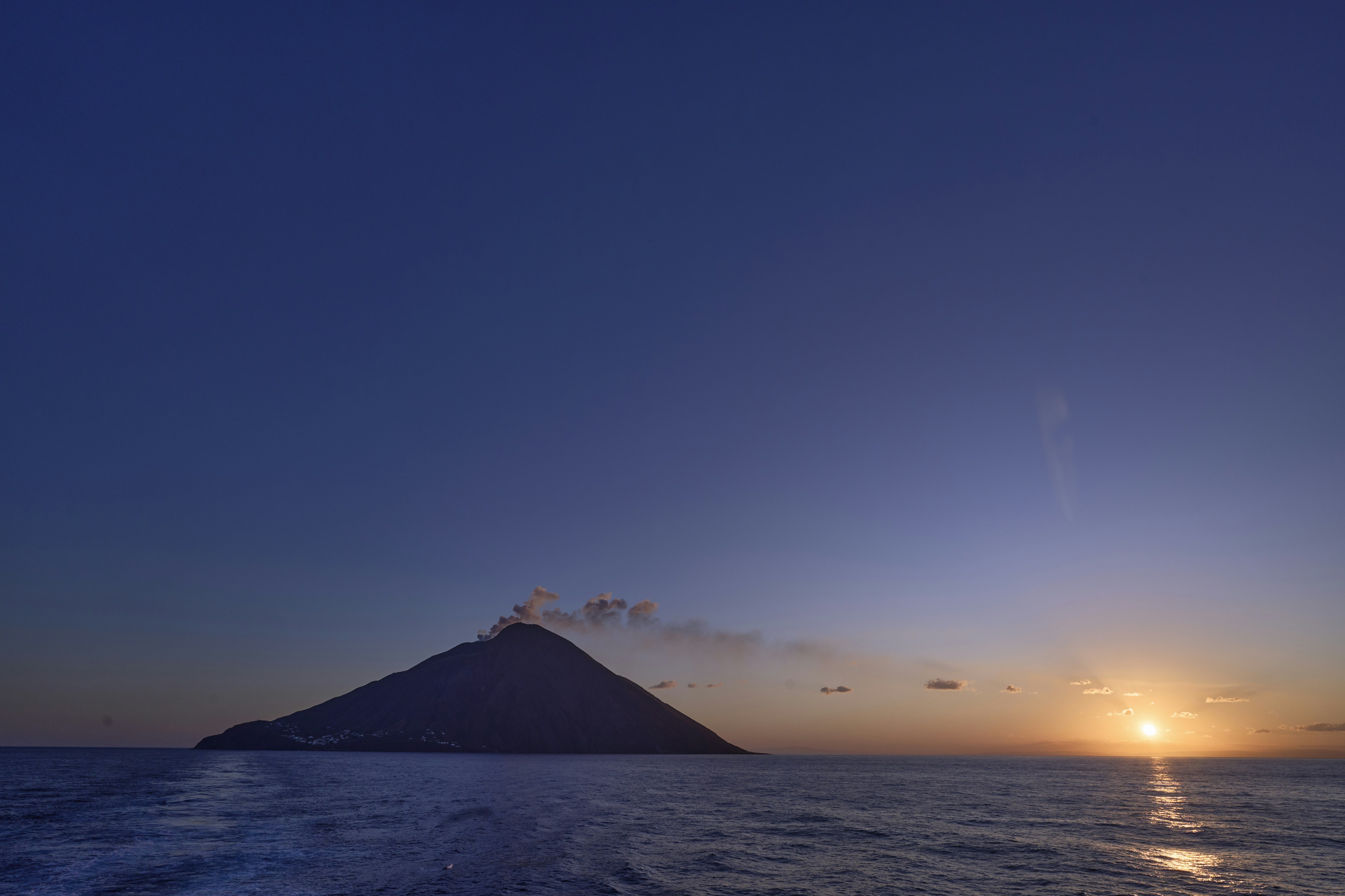 Photo by wolfgang_hasselmann