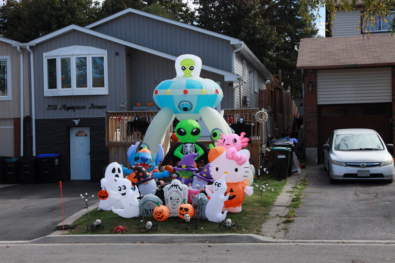 Inflatable halloween decorations with aliens and ghosts