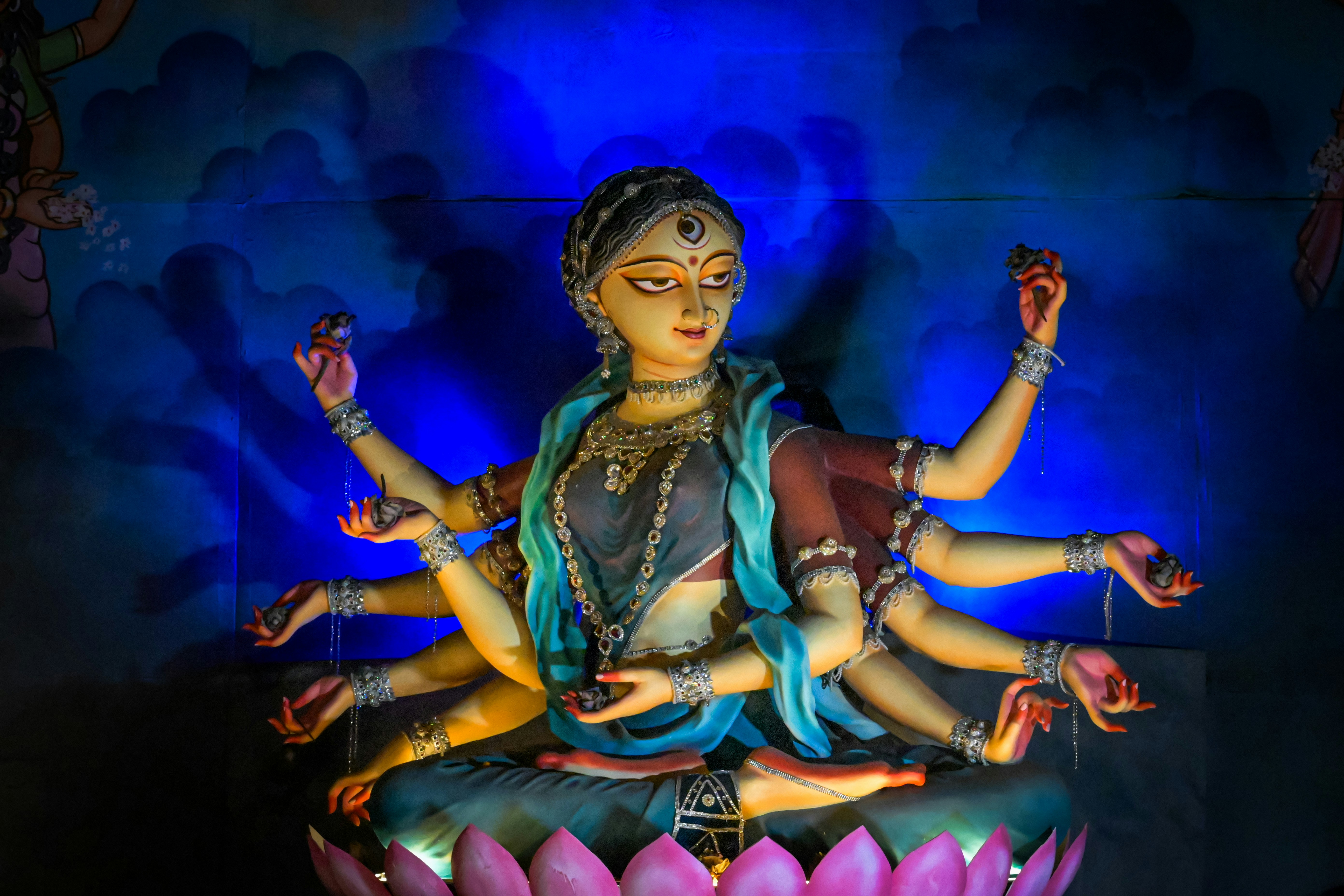 Photo by kolkatarchobiwala