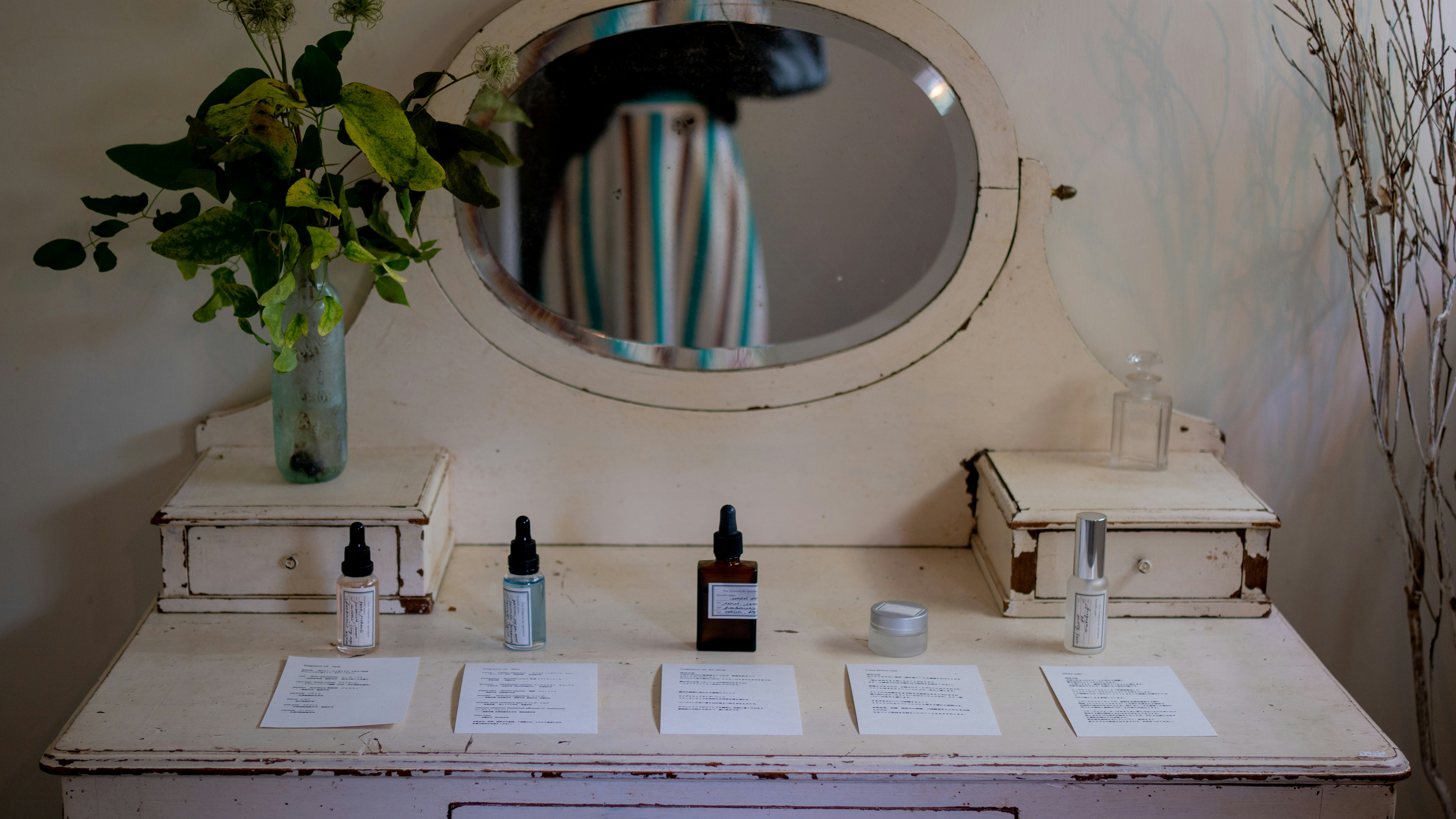 Before You Diffuse: The Hidden Ways Essential Oils Can Clash With Your Prescriptions