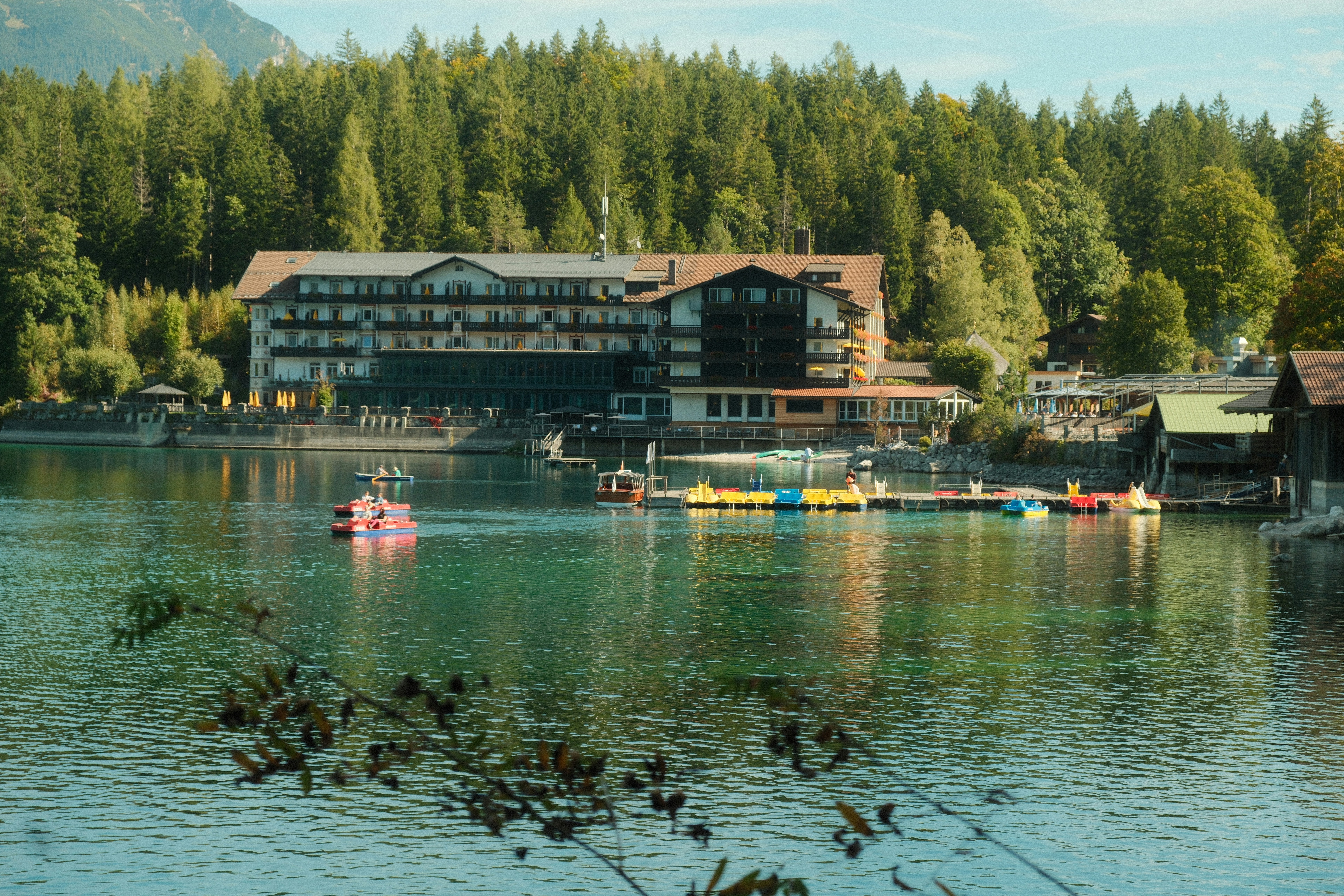 6 Adventure Hotels Near Lakes and Rivers for Water Activities
