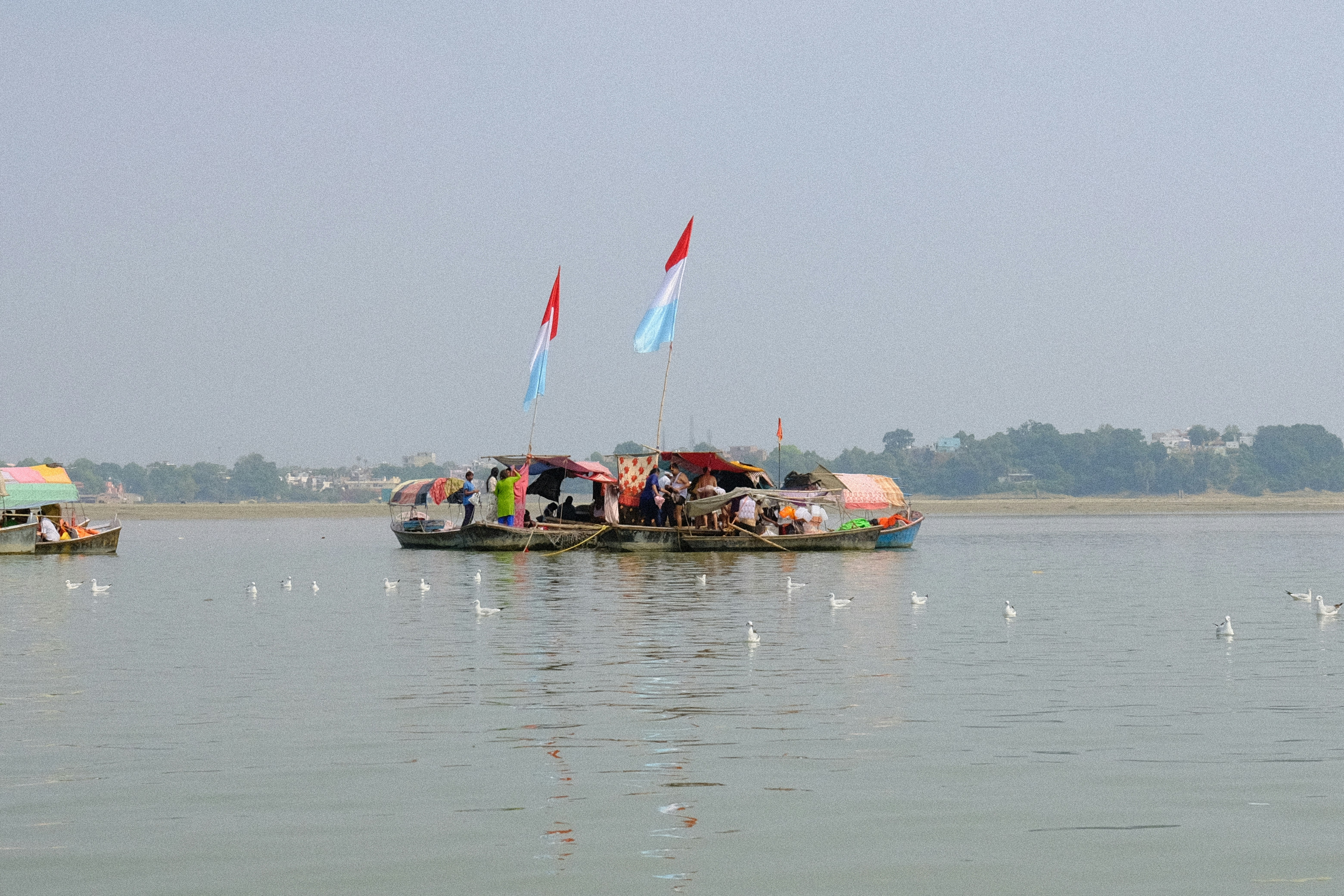 Exploring the Floating Markets of Barishal A Local Perspective