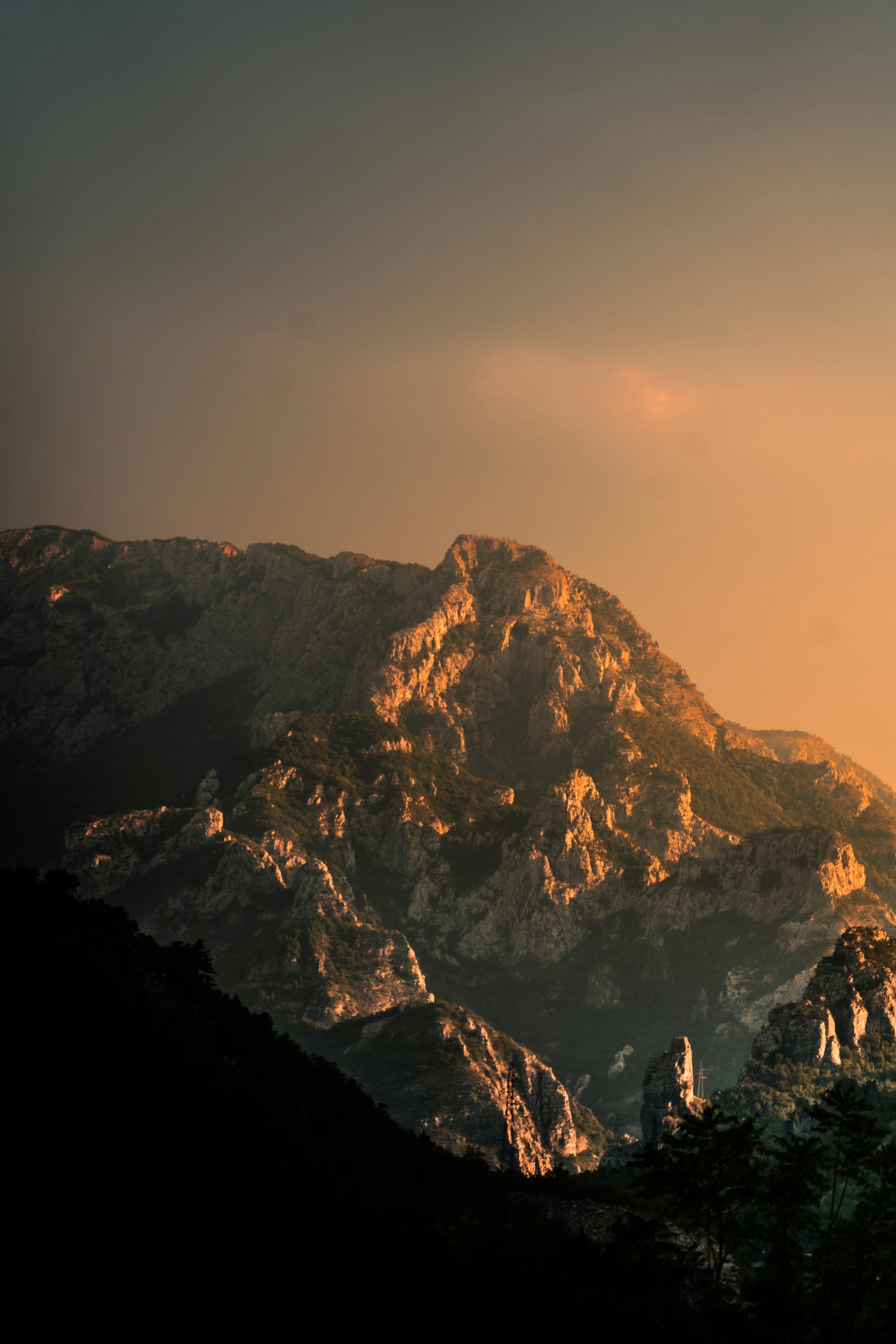 Real landscape — golden hour mountain range (Sony Alpha)