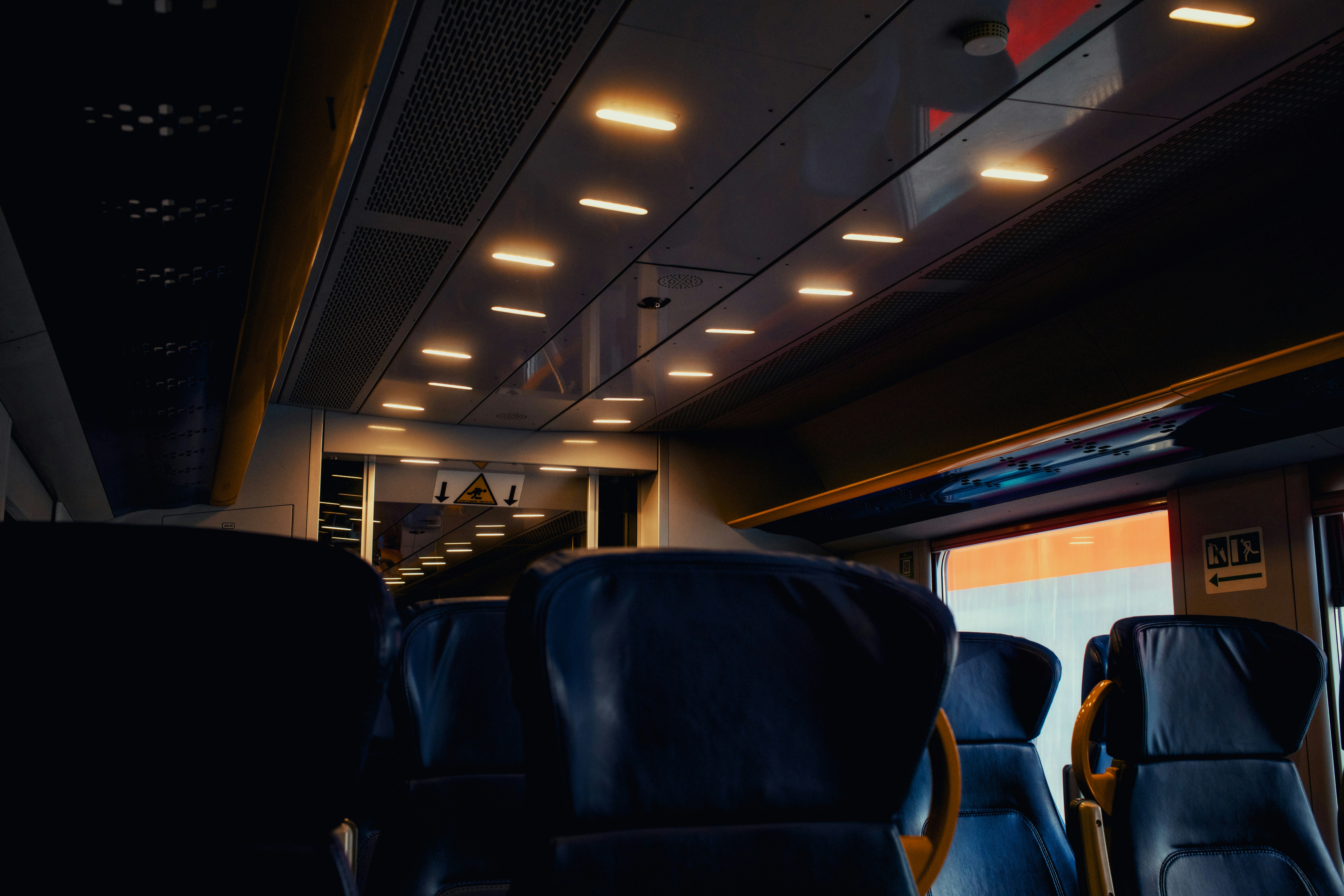 Passenger Experience Upgrades: Micro‑Popups, Thermal Comfort and Display Tech for Buses in 2026