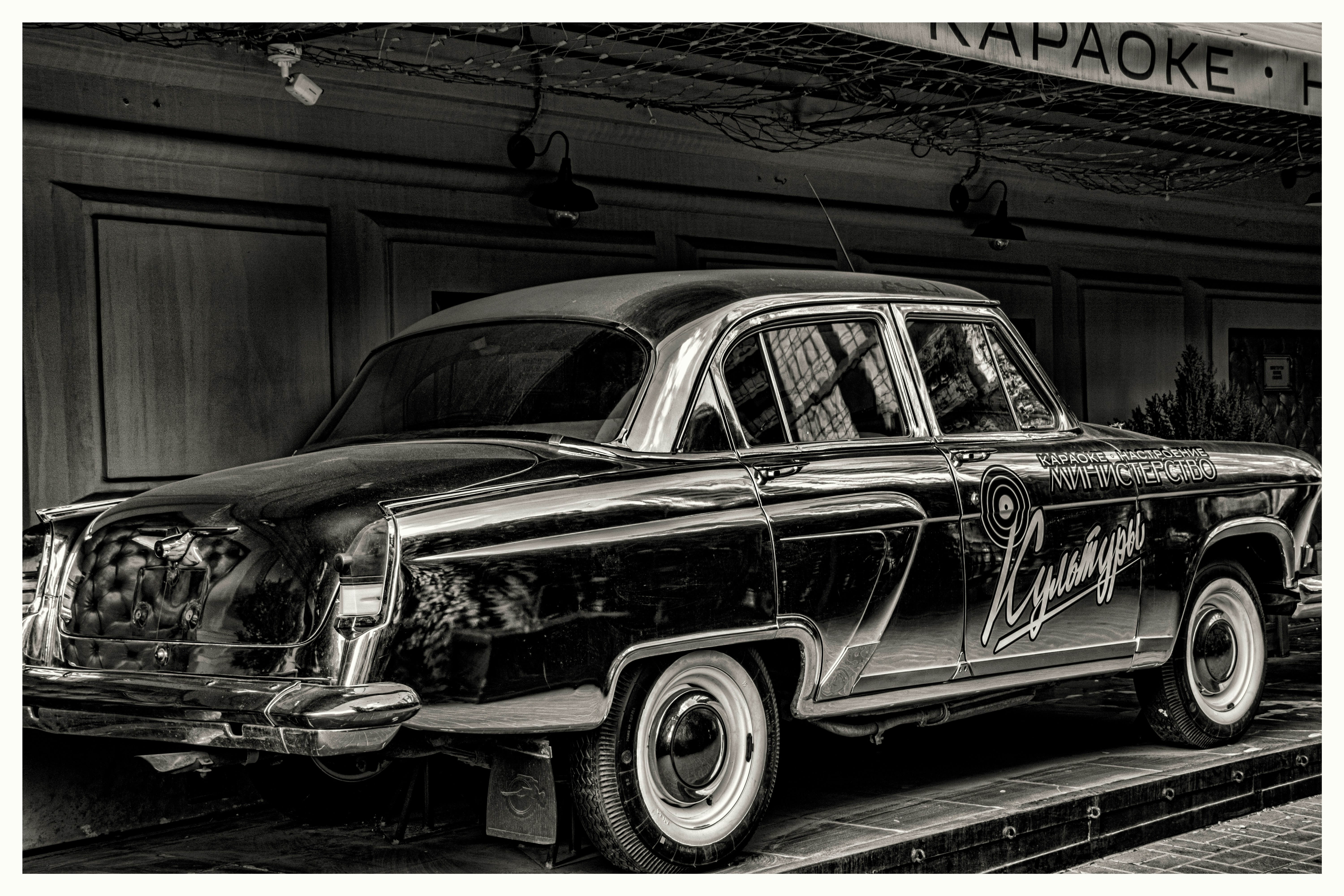 vintage sedan wallpaper, wallpaper, Ford Taurus SHO: The Ultimate Sleeper Sedan 3