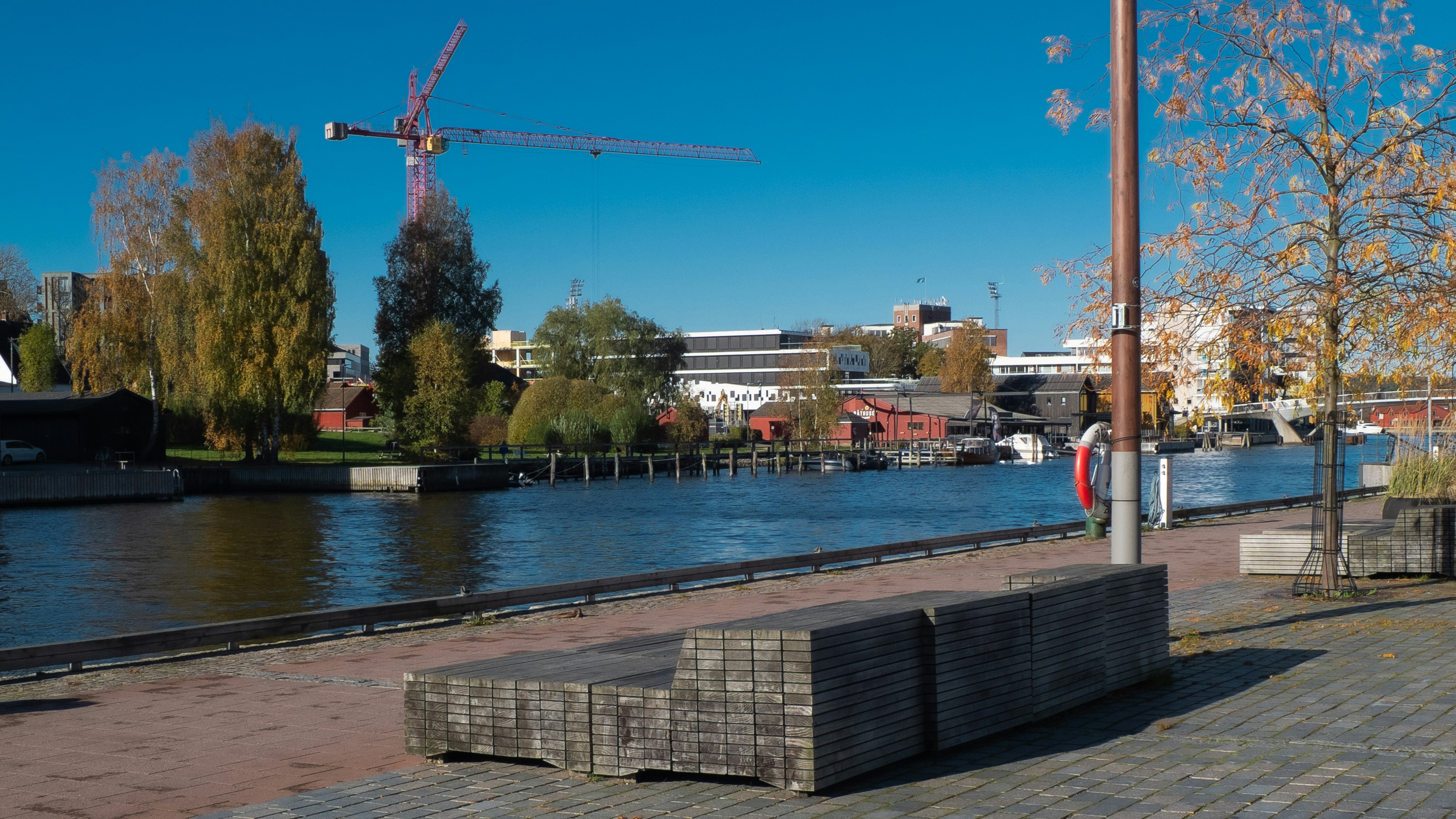 Photo by gunnarridder