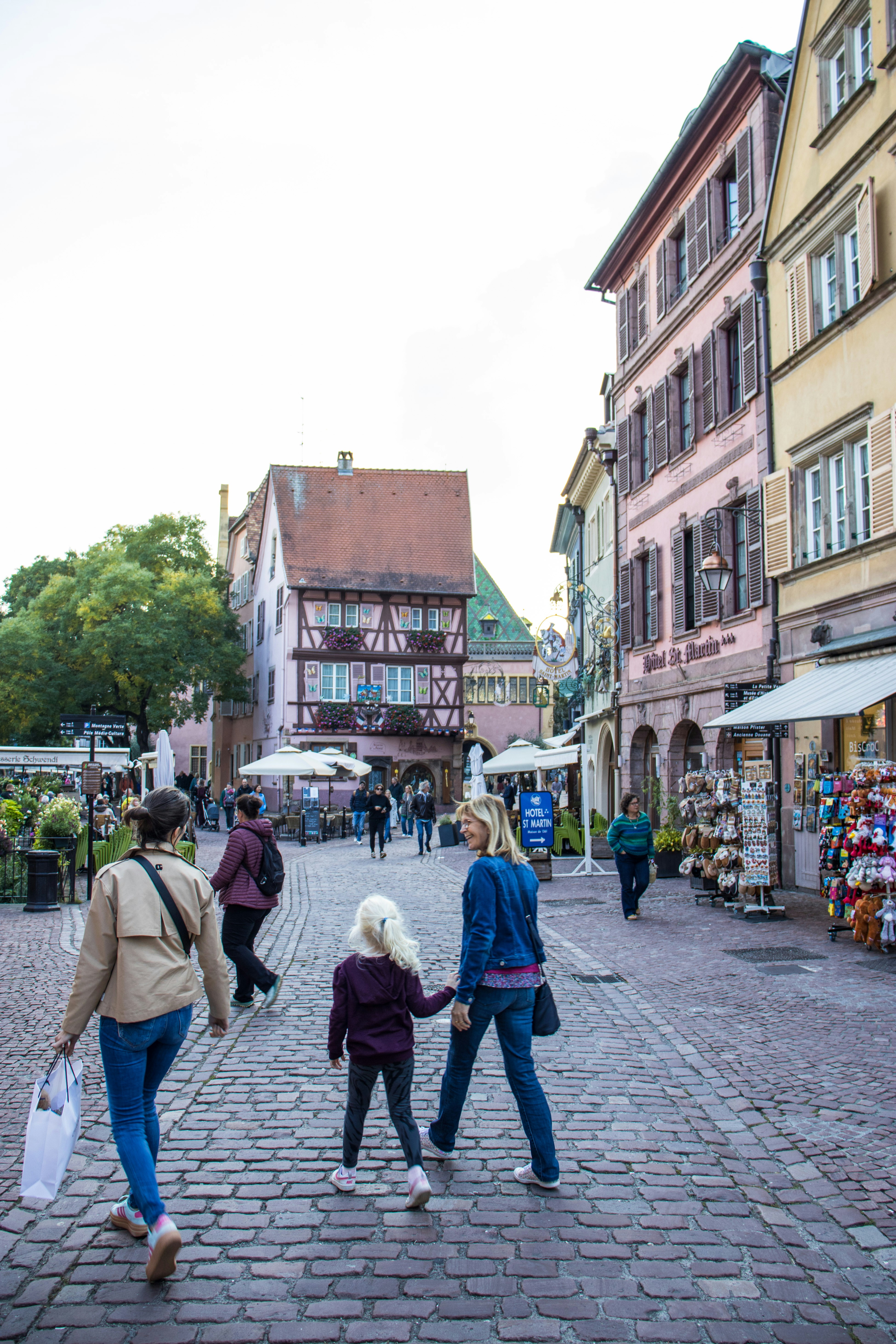 Photo by lucasgallone