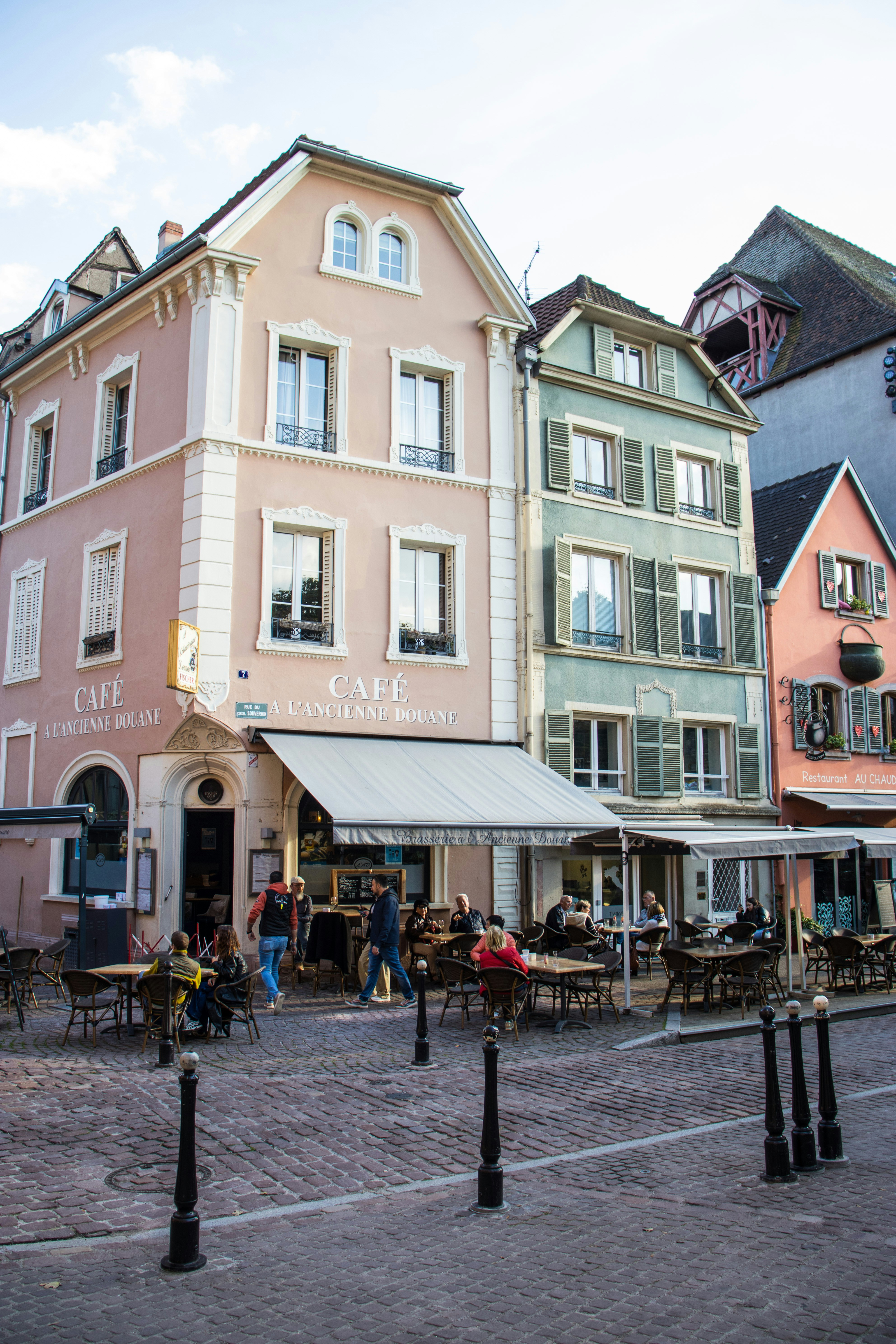 Photo by lucasgallone