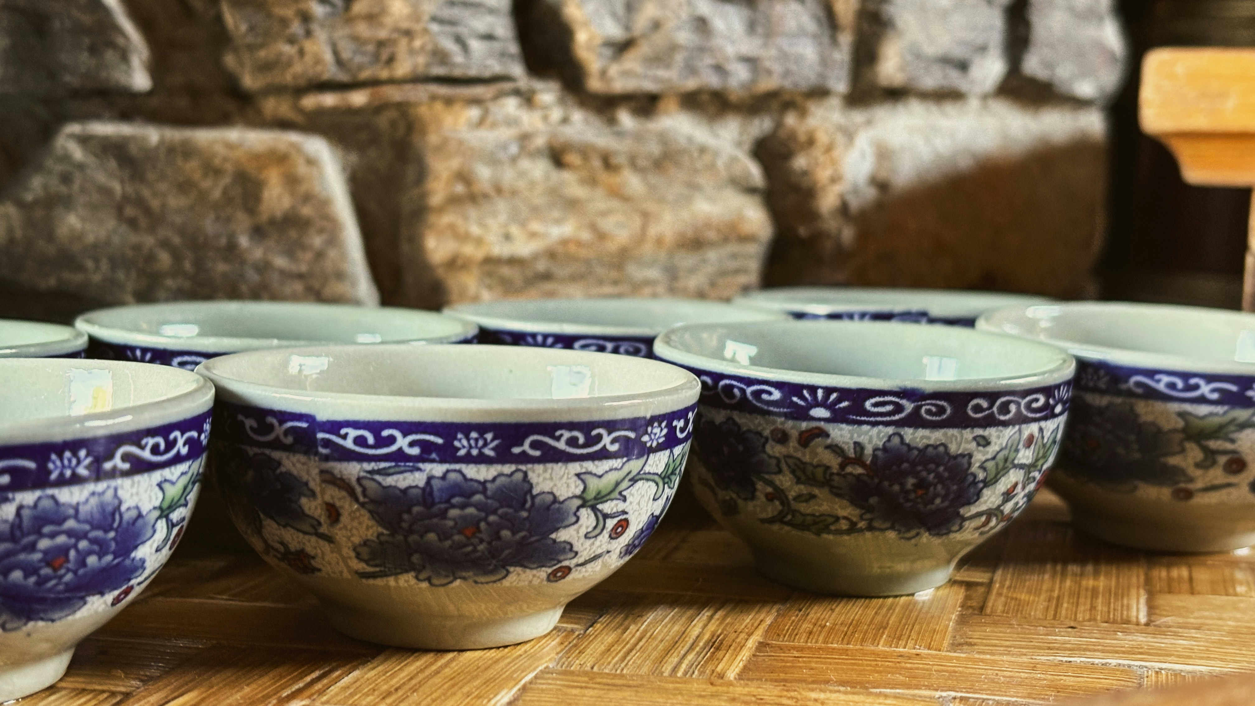 Handmade pottery decorative, textured, ilustrasi artikel The Art of Crafting: Unveiling the Definition and Beauty of Handmade Creations 4