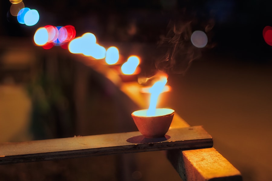 排燈節期間成排點燃的陶製油燈