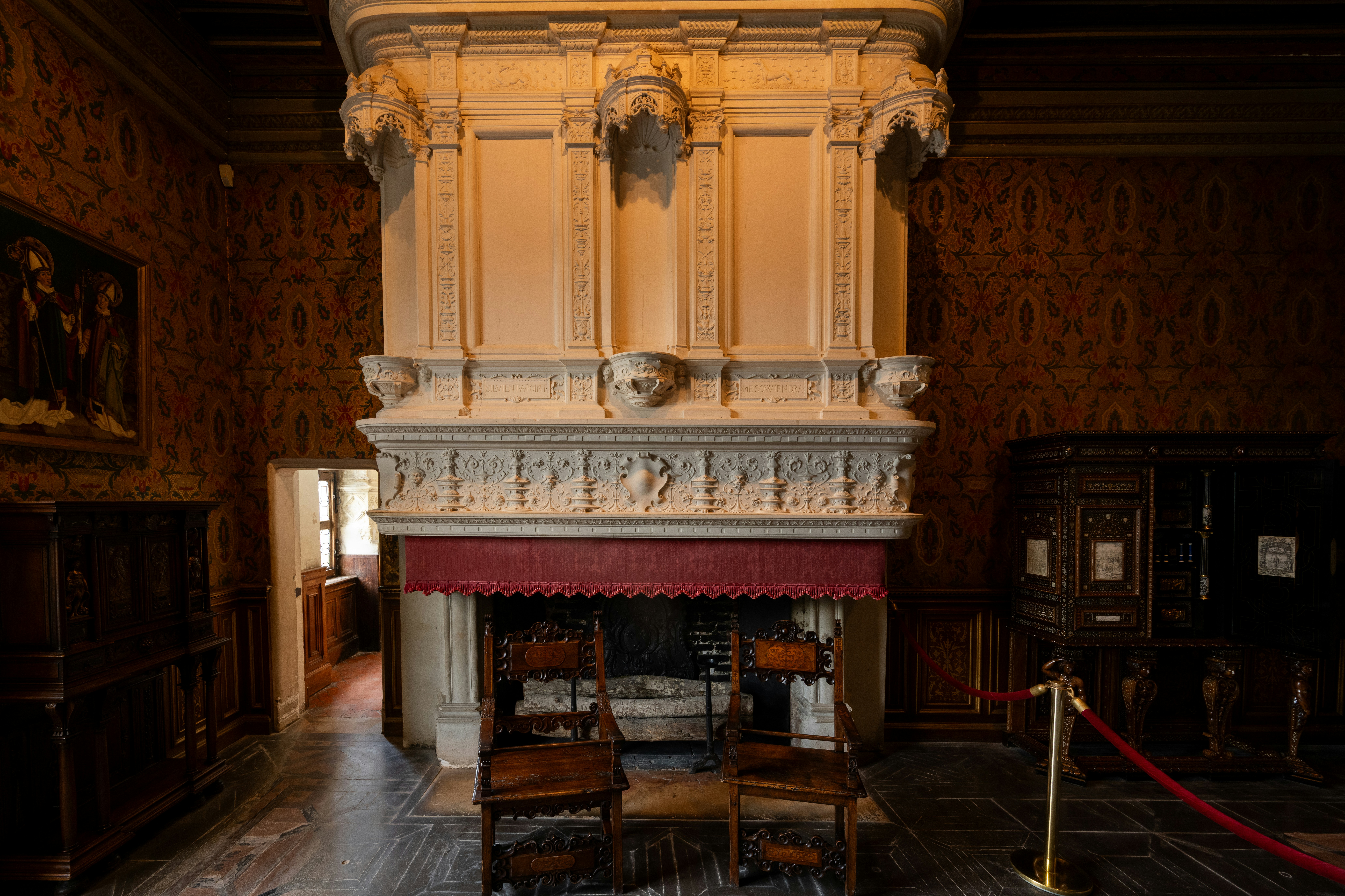 vintage cabinet wallpaper, wallpaper, Victorian Cabinet Hardware: A Stylish Touch 2