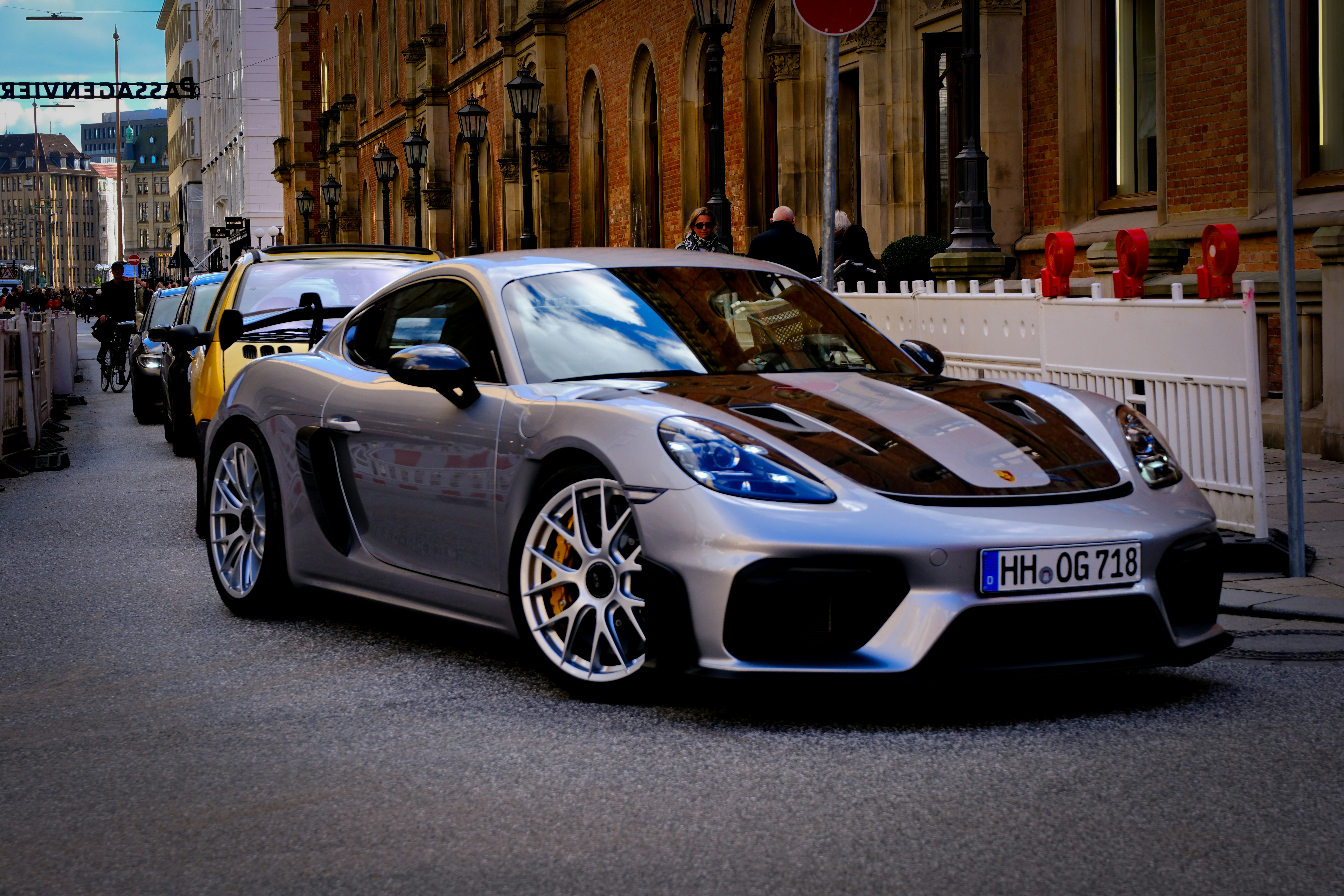 Photo by maximilianbrol