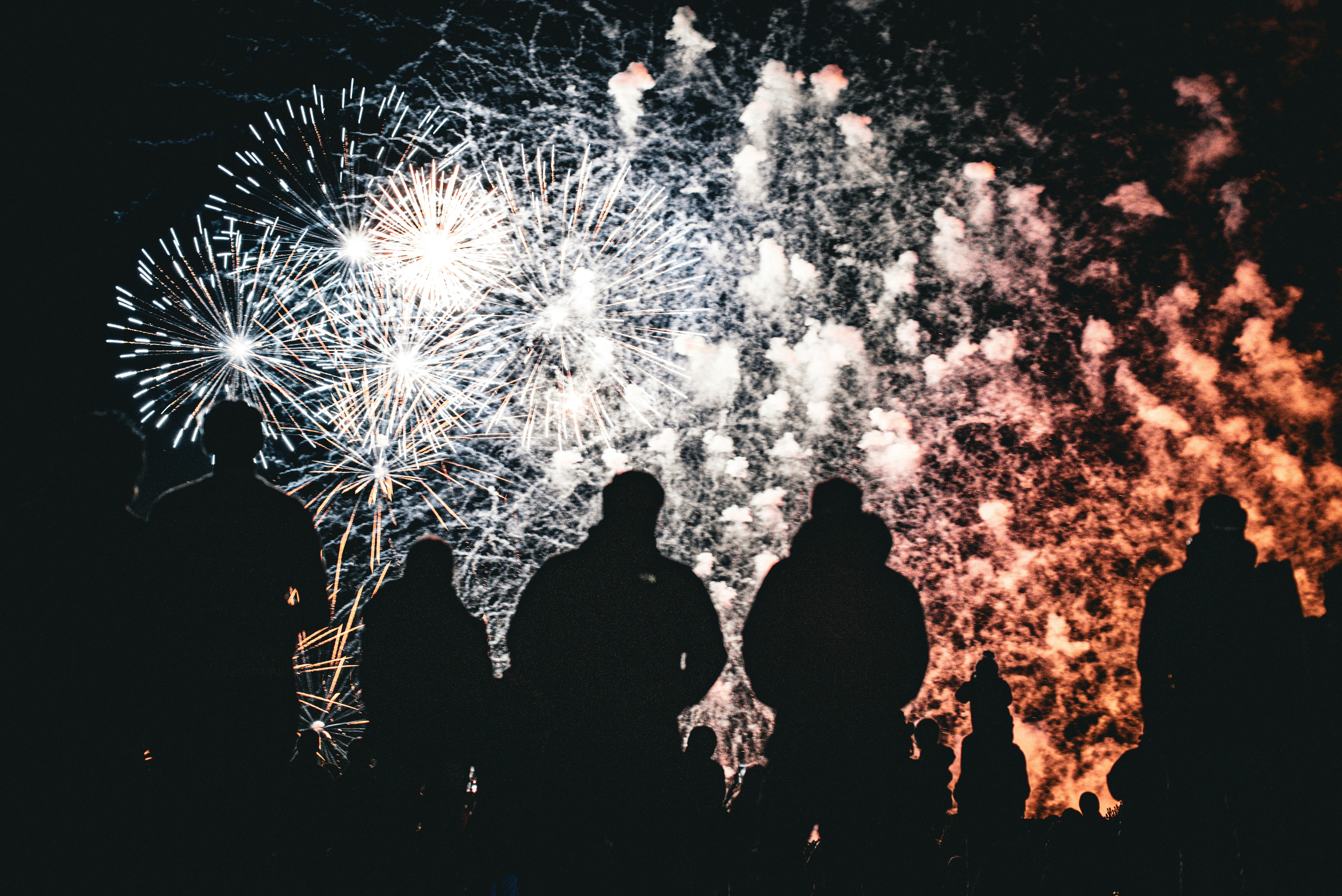 6 dicas pra divulgar sua Festa de Réveillon sem passar pano no caos