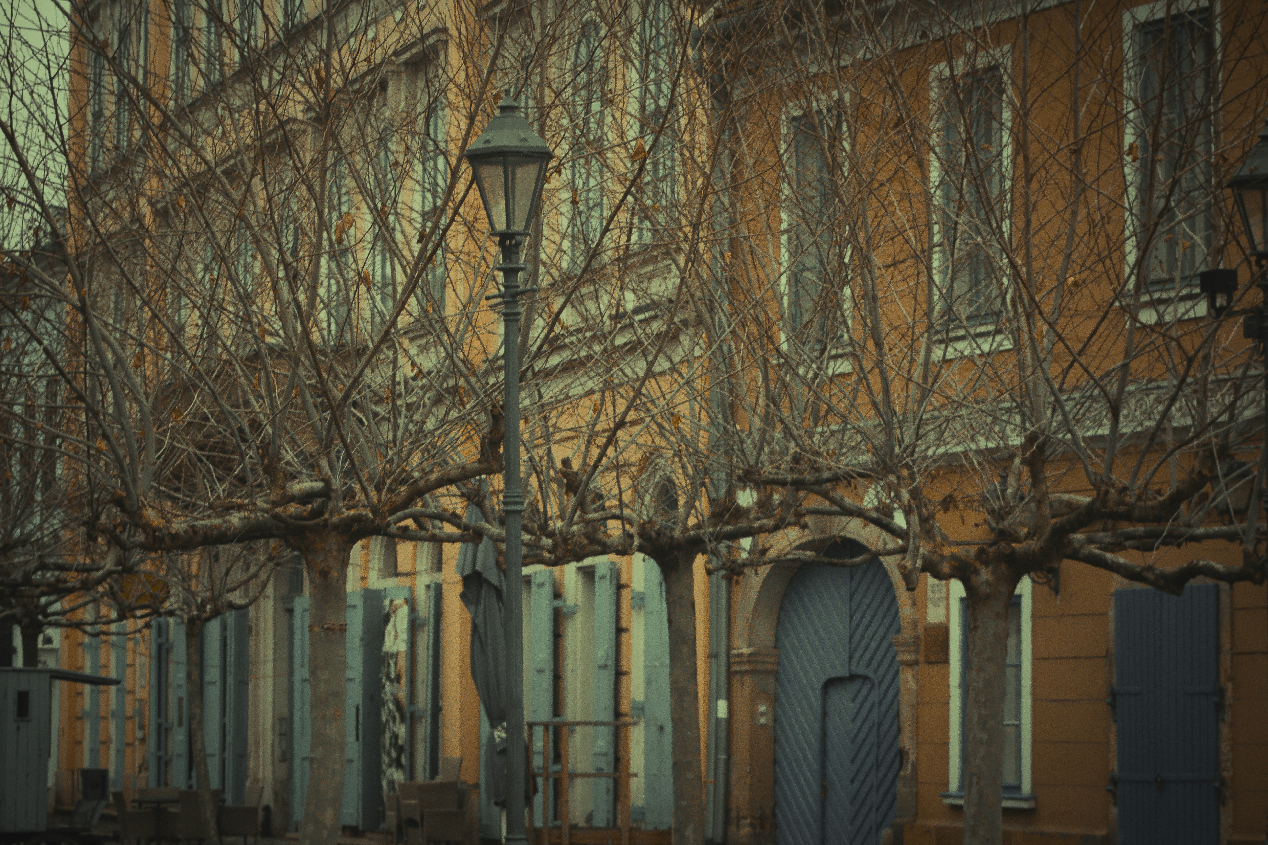 picturesque, tree-lined street in Old Town with classic brownstone architecture - furnished apartments old town chicago