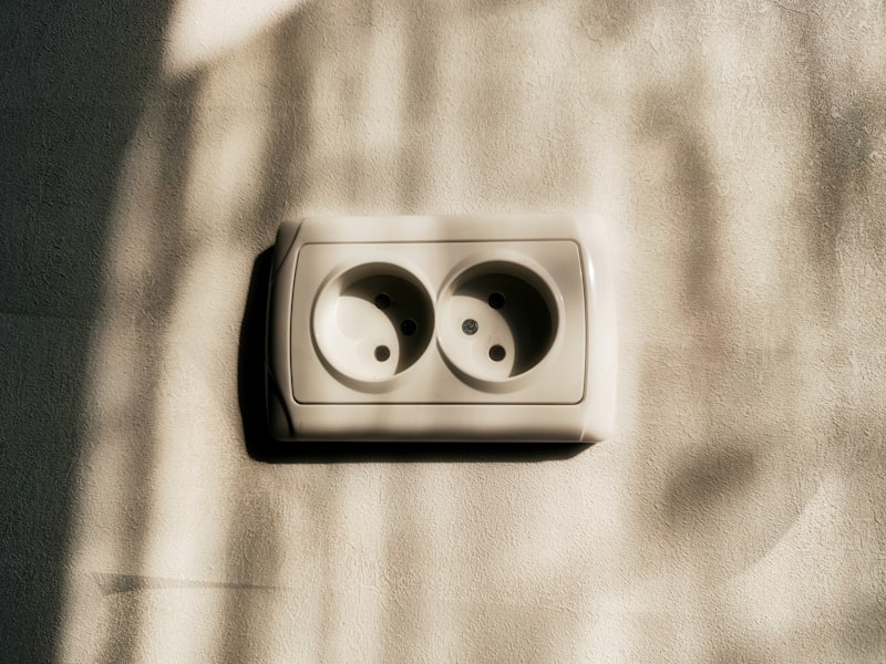 Dubbel stopcontact in een wand