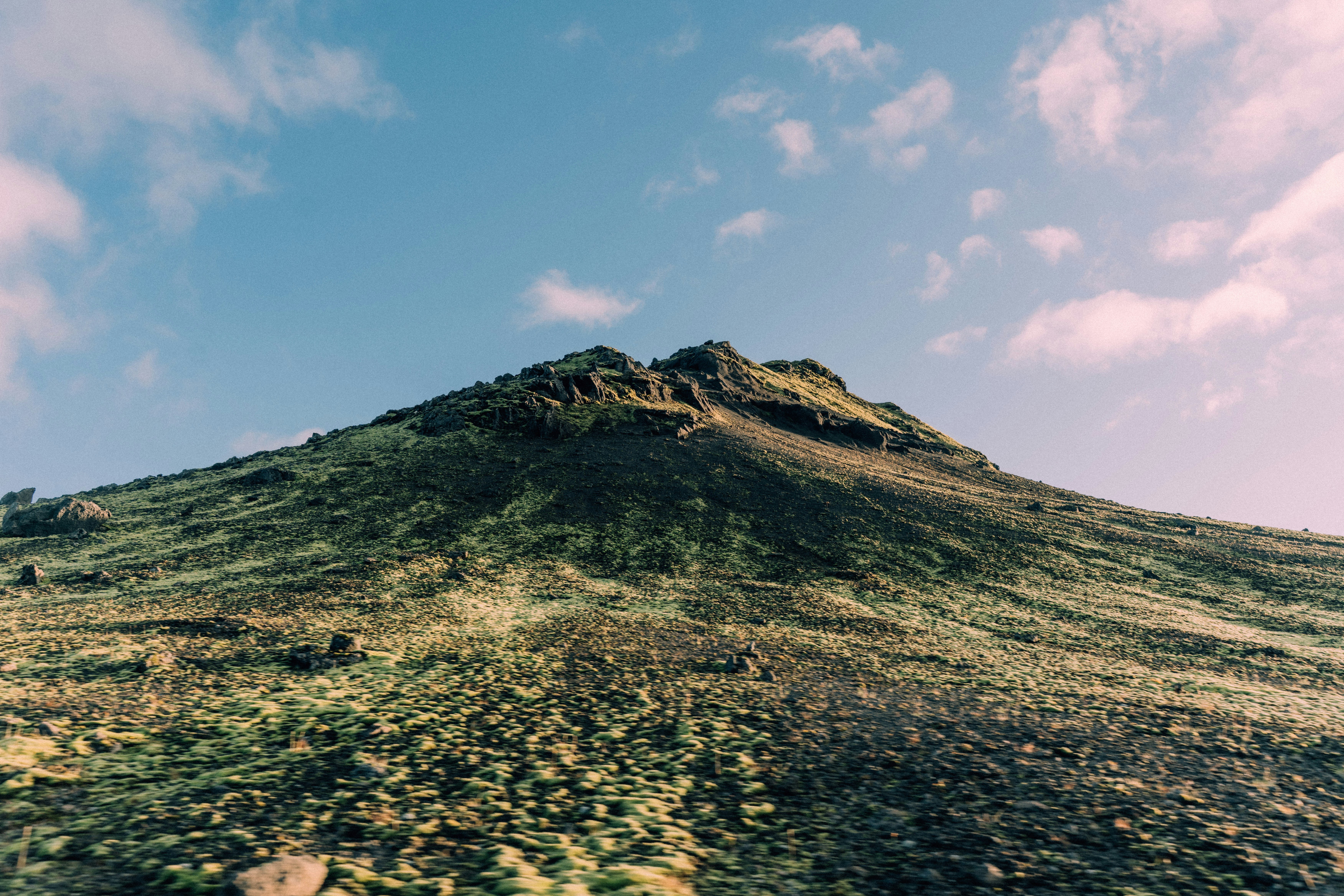 Photo by maartenvnmlct