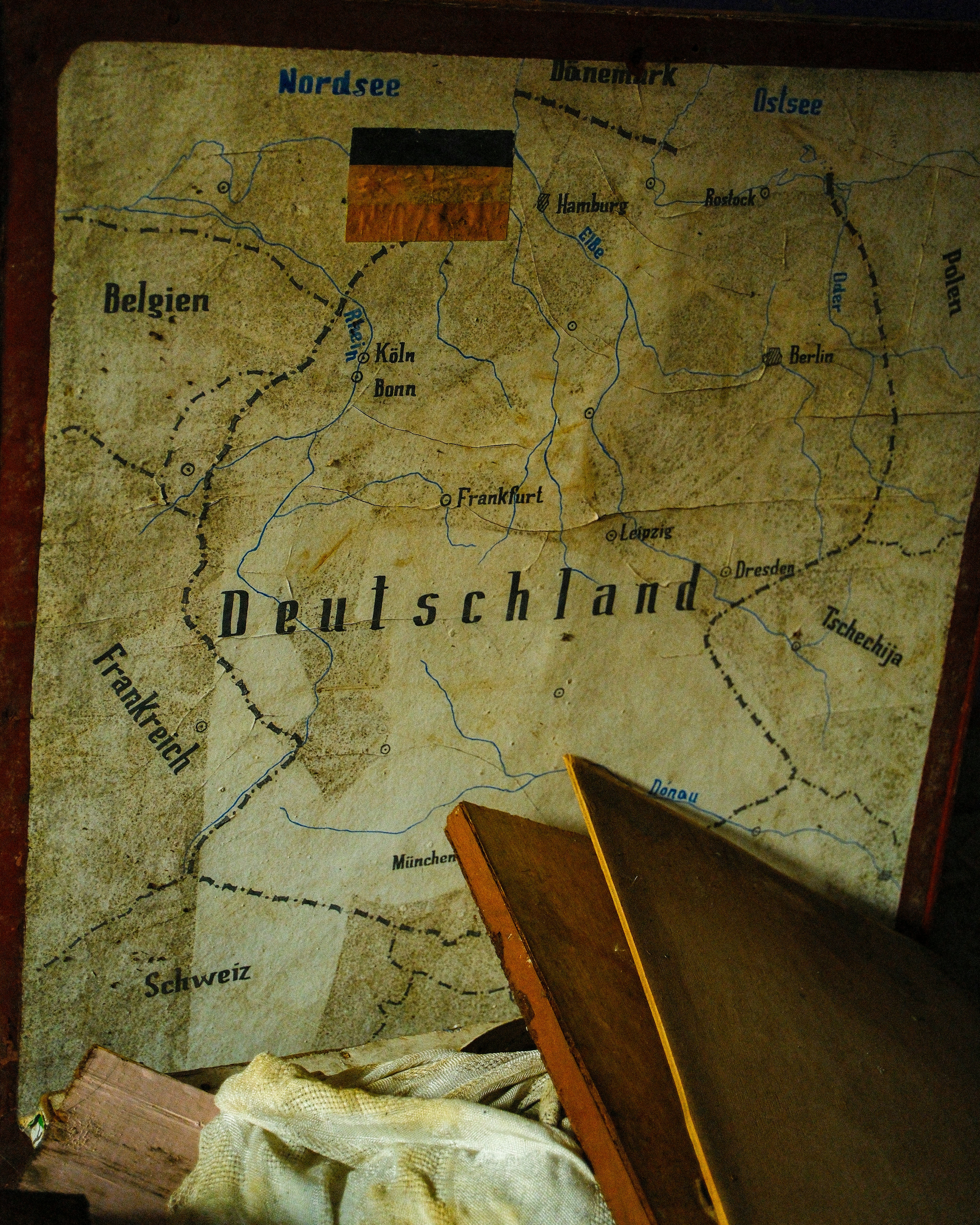 Old map of deutschland with a flag