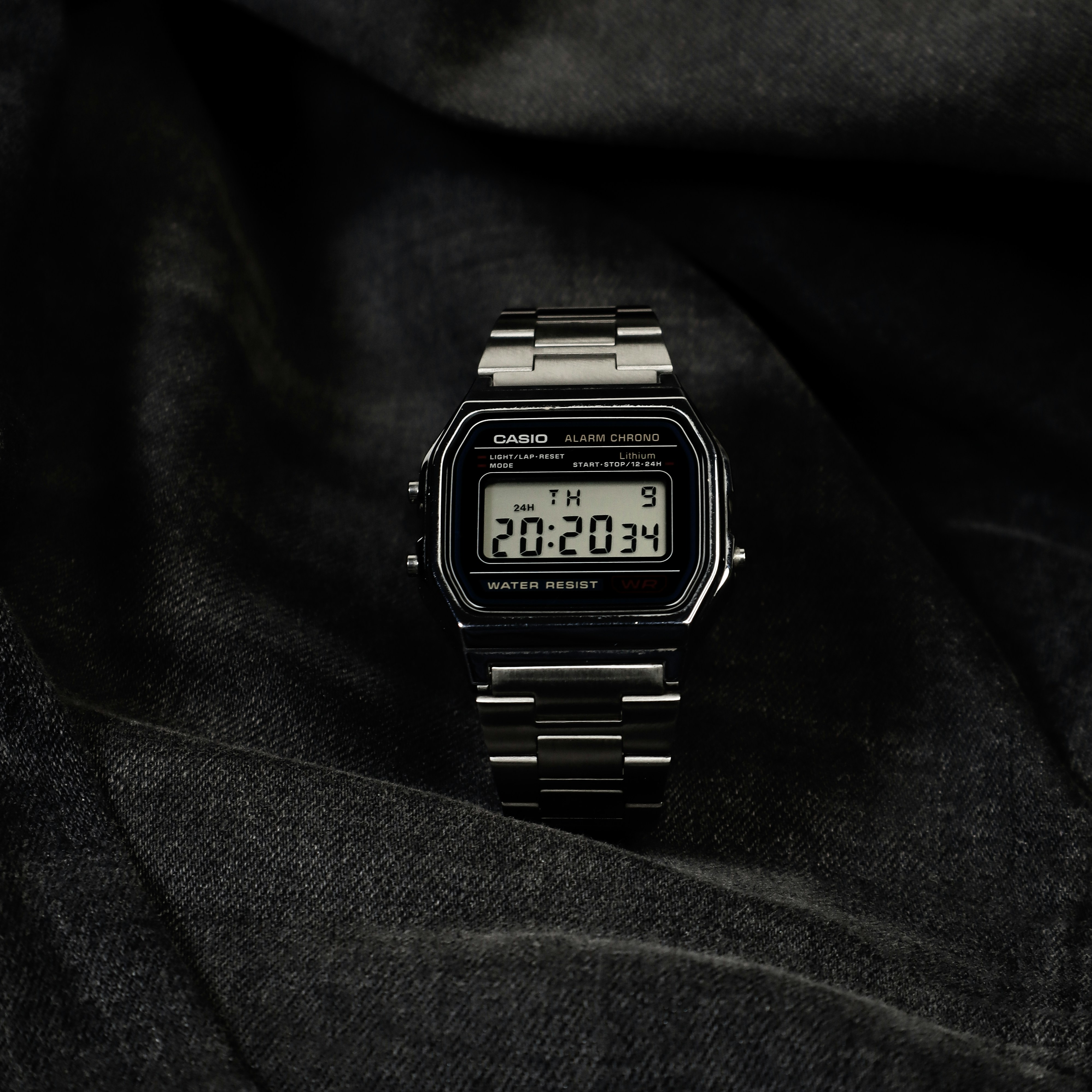 Jam Tangan Analog Minimalis
