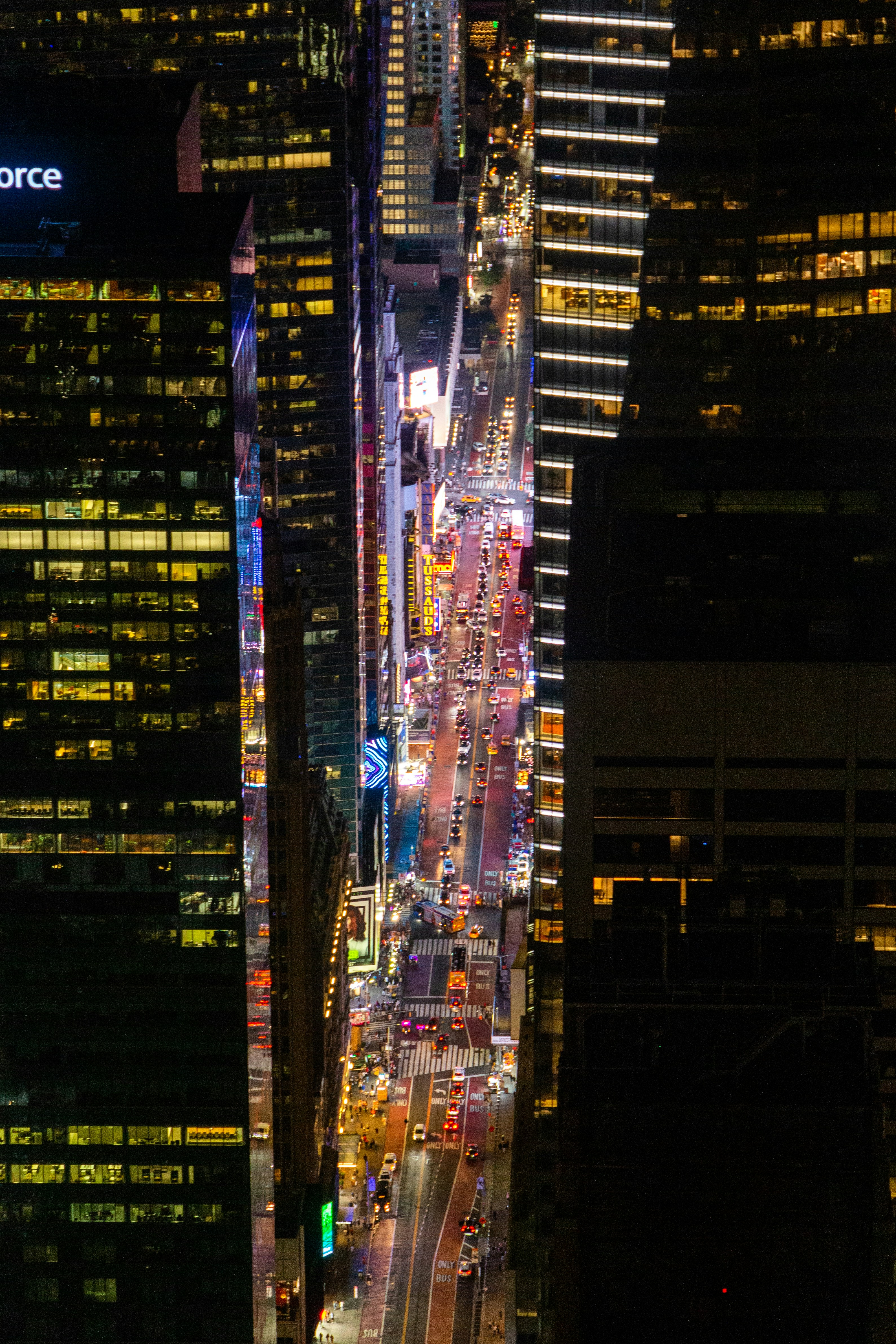 Photo by maxim_klimashin